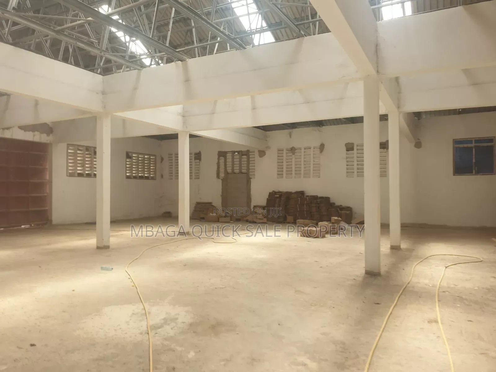 Godown for Rent With 4 House at Mingoi Bagamoyo in Bagamoyo