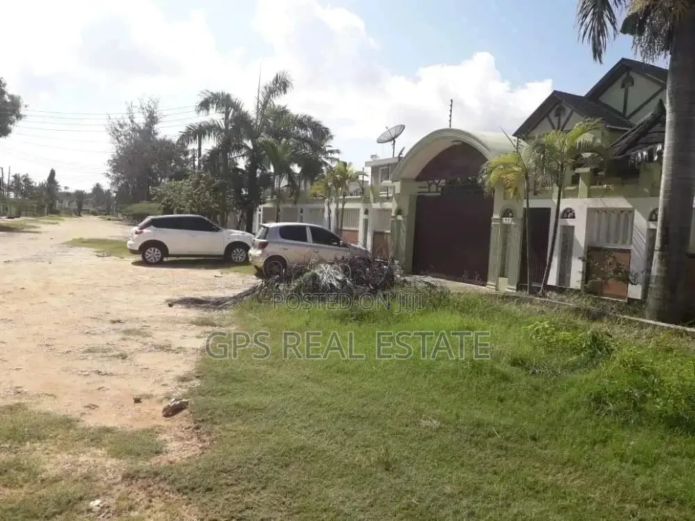 Morden House For Sale At Mikocheni in Kinondoni