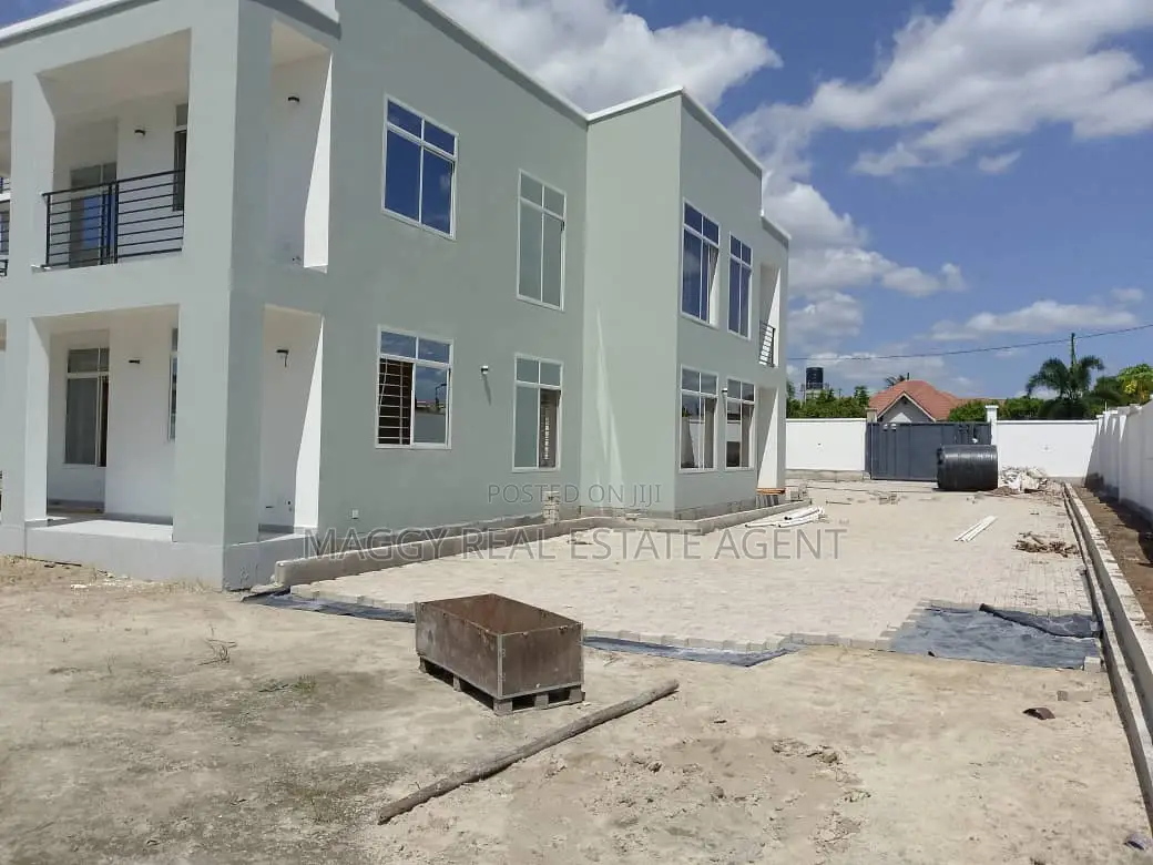 3bdrm Apartment in Mabwe Pande, Bunju for rent in Bunju