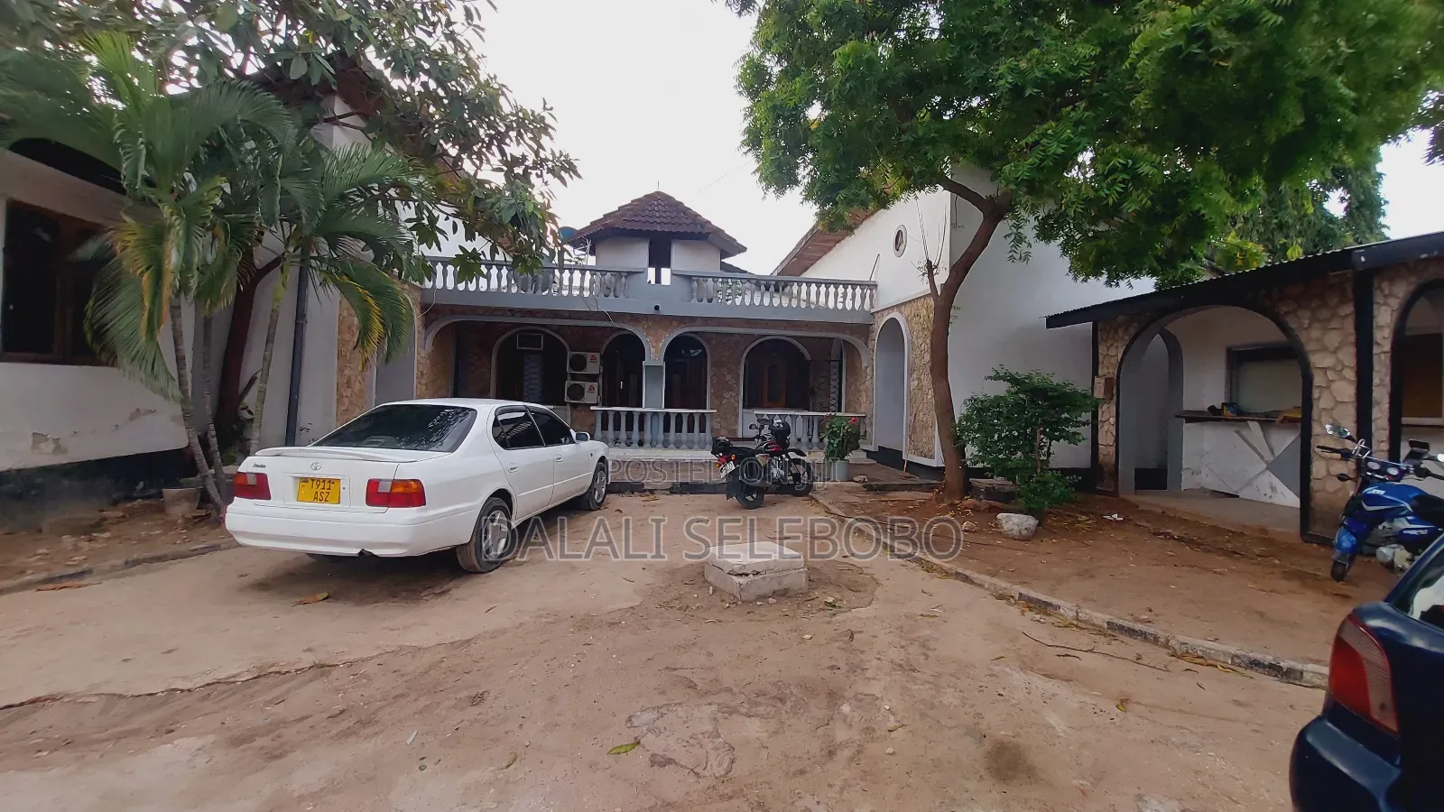 Guest House at Sinza Mori in Sinza