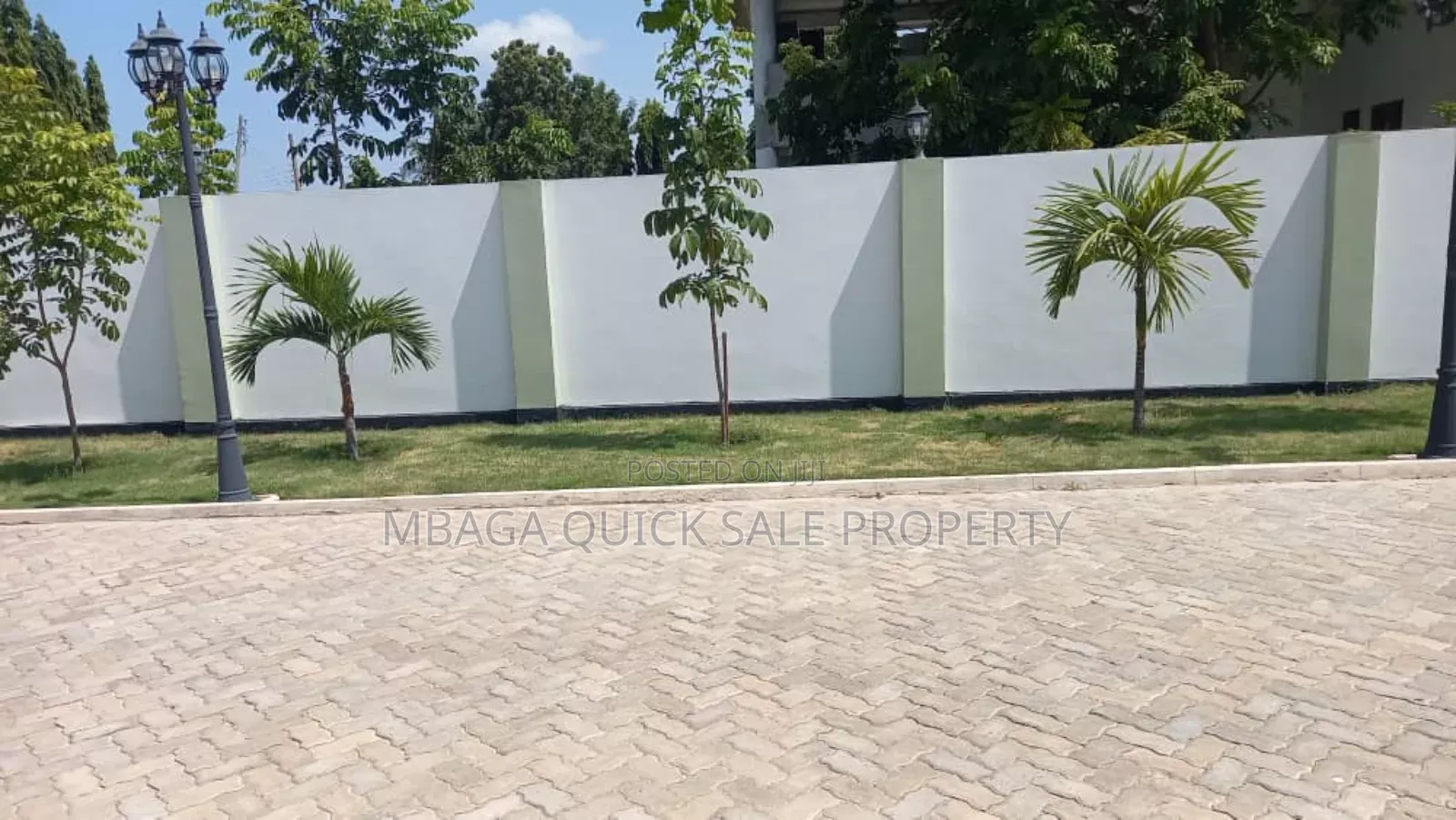 Furnished 4bdrm Apartment in Kawe Beach for rent in Kawe