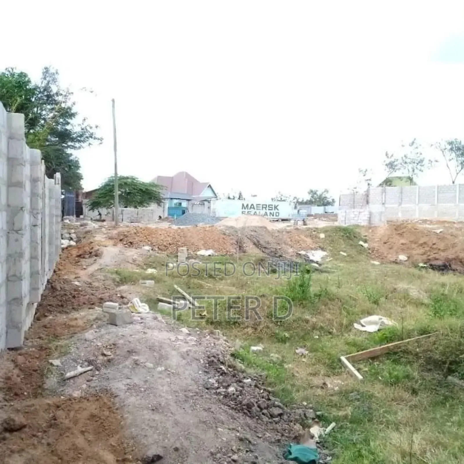 Yard SQM 2500 in Makuburi