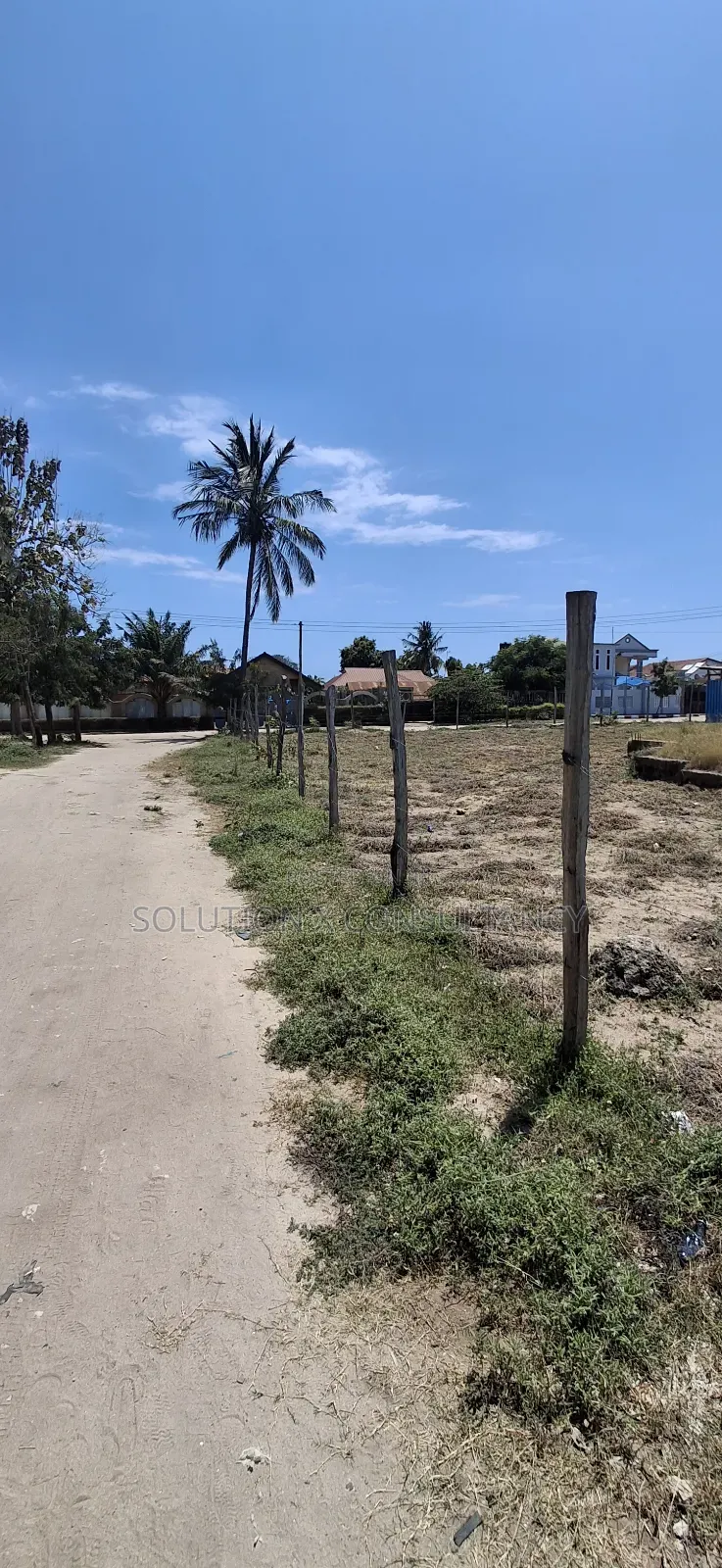 Kiwanja Kinauzwa Tegeta Nyuma Ya Kibo in Kunduchi
