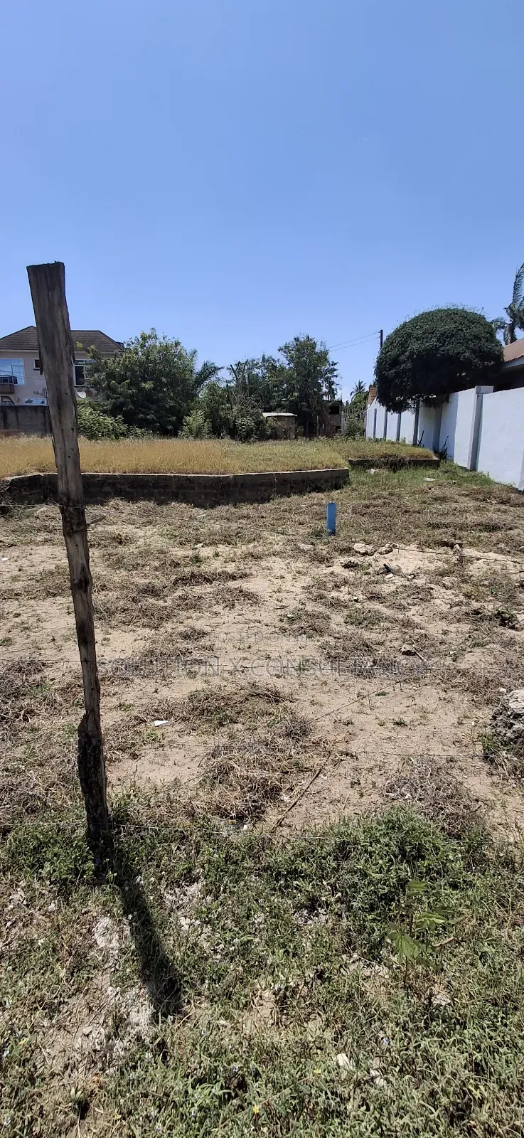 Kiwanja Kinauzwa Tegeta Nyuma Ya Kibo in Kunduchi