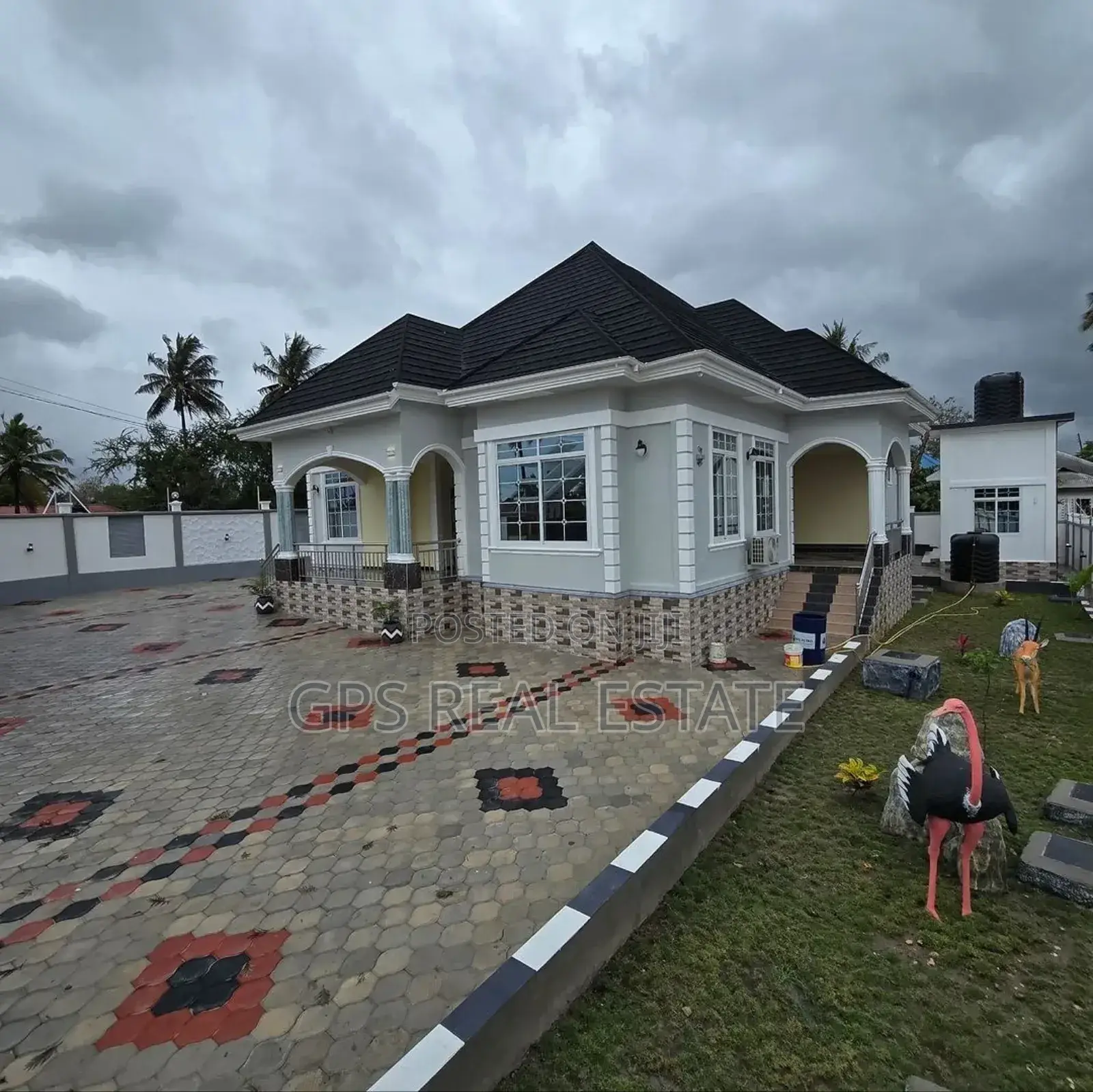 4bdrm House in Goba Makongo Road, Kinondoni for sale in Kinondoni