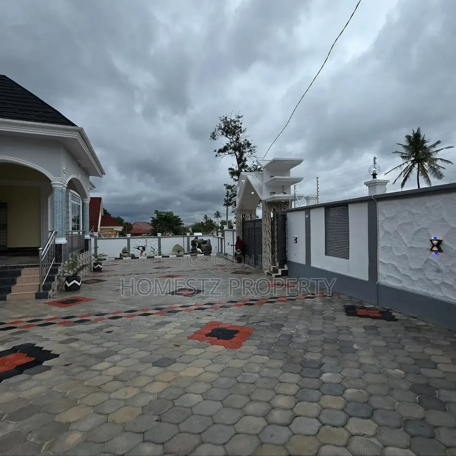 4bdrm House in Goba Makongo Road, Kinondoni for sale in Kinondoni