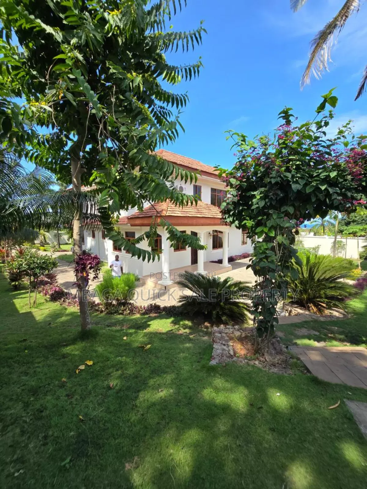 6bdrm House in Salasala, Mbezi for sale in Mbezi