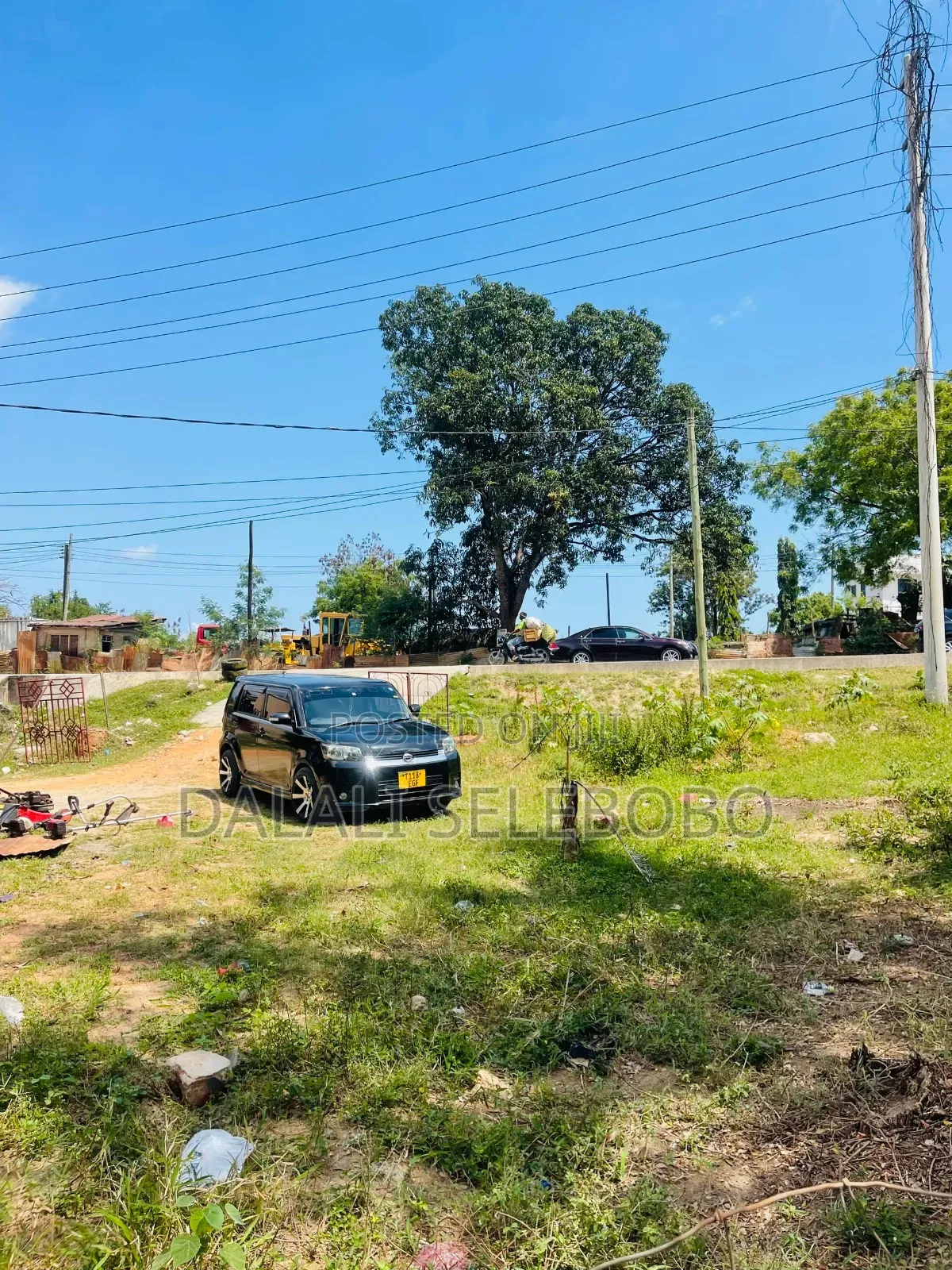 Plot at Makongo Juu Mwanzoni Hecta 1.4 in Kinondoni