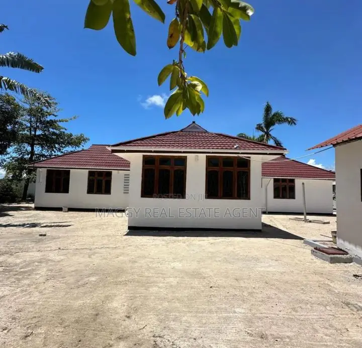 3bdrm House in Tegeta, Kunduchi for rent in Kunduchi