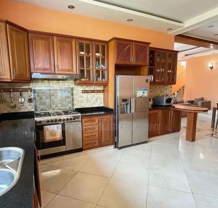 Furnished 5bdrm House in Boko, Bunju for rent in Bunju