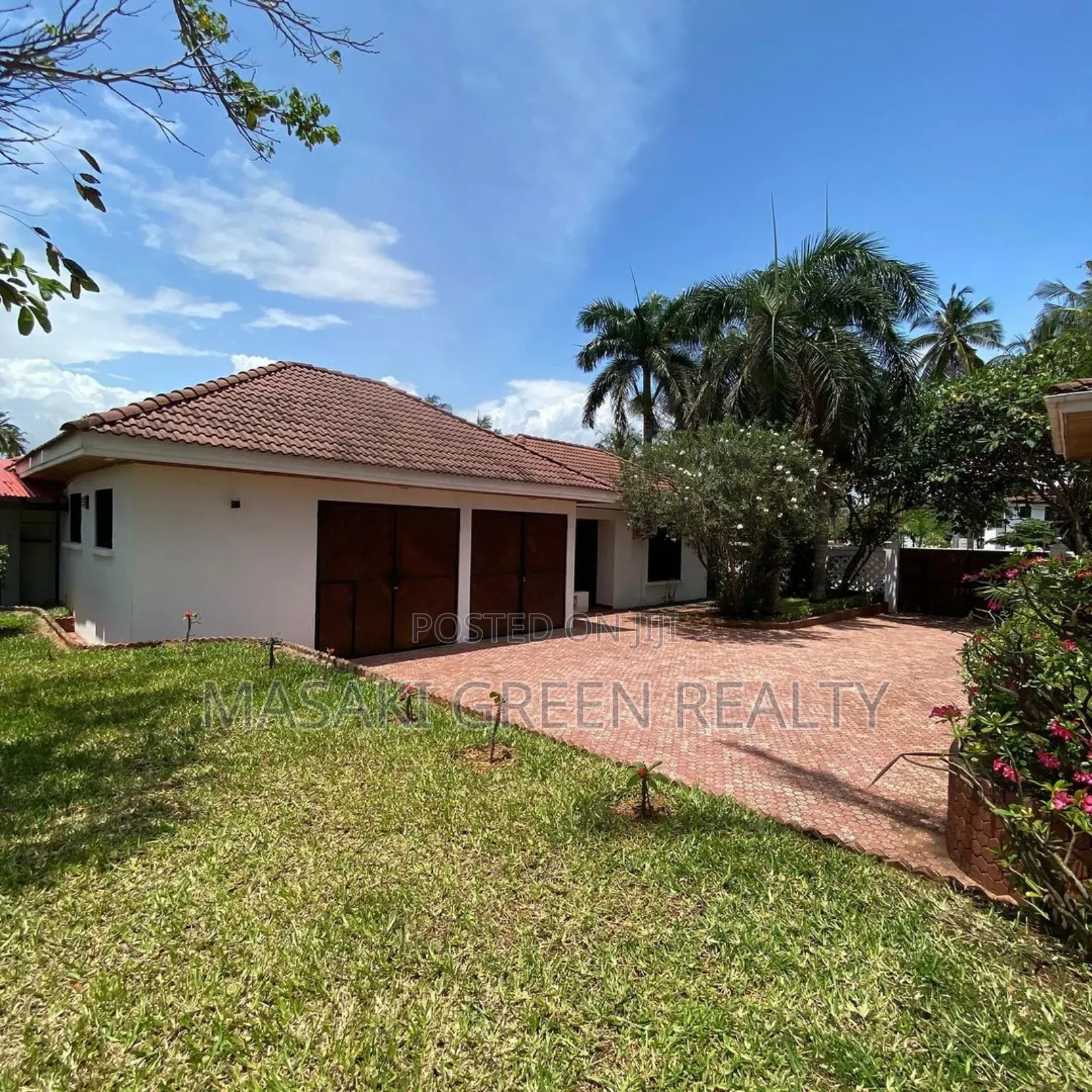 5bdrm House in Mbezi Estate, Kinondoni for sale in Kinondoni