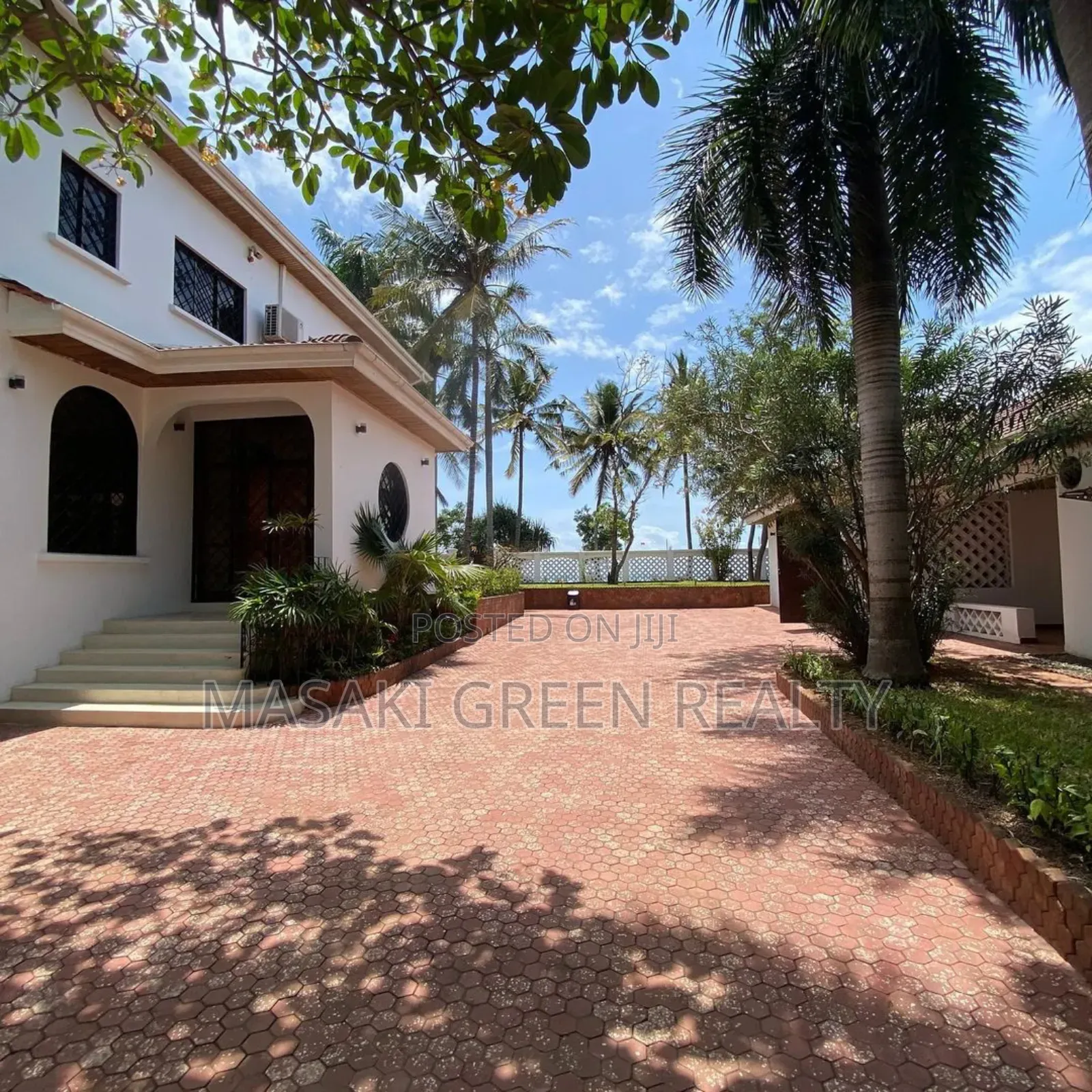 5bdrm House in Mbezi Estate, Kinondoni for sale in Kinondoni