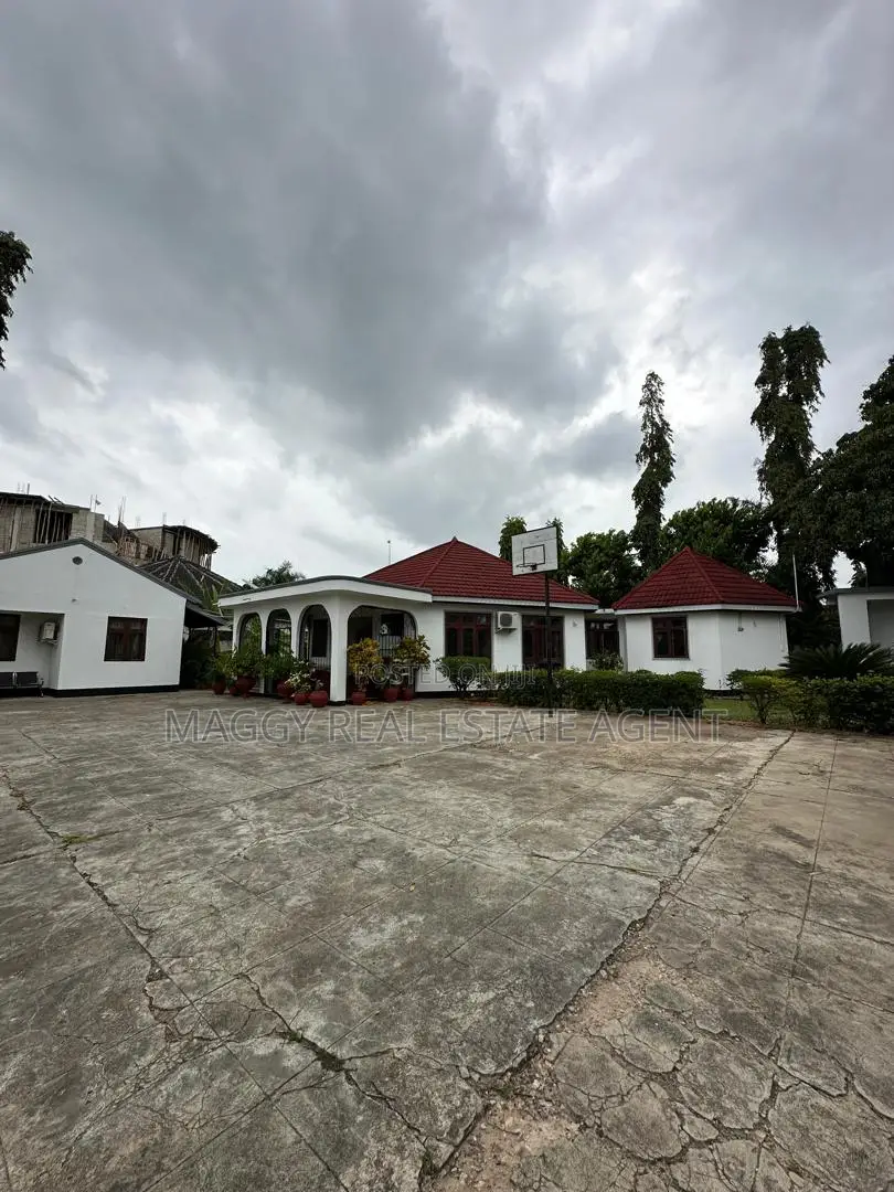 4bdrm House in Bahari Beach, Kunduchi for rent in Kunduchi