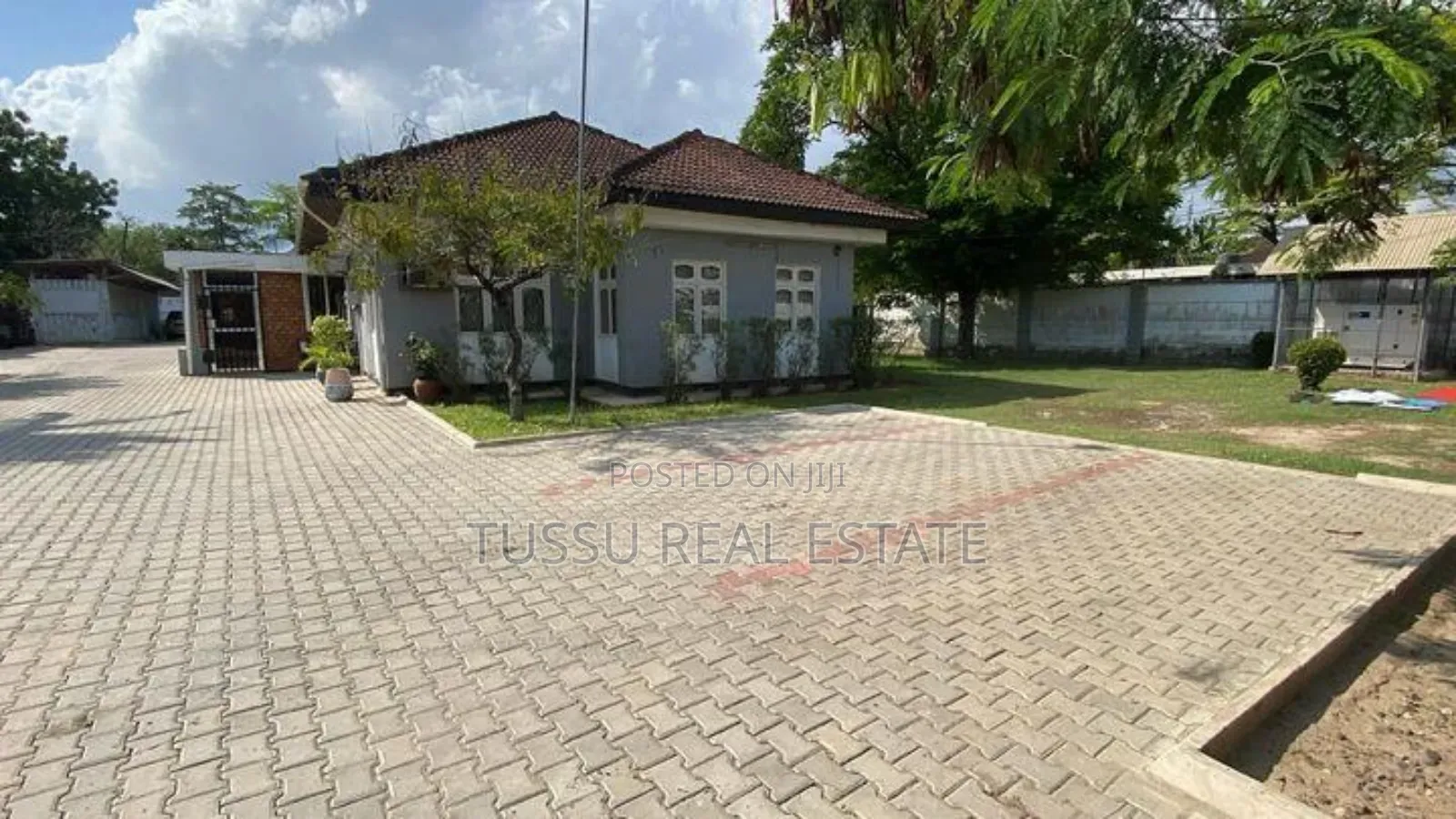 4bdrm House in Mikochen A Migombani, Kinondoni for sale in Kinondoni
