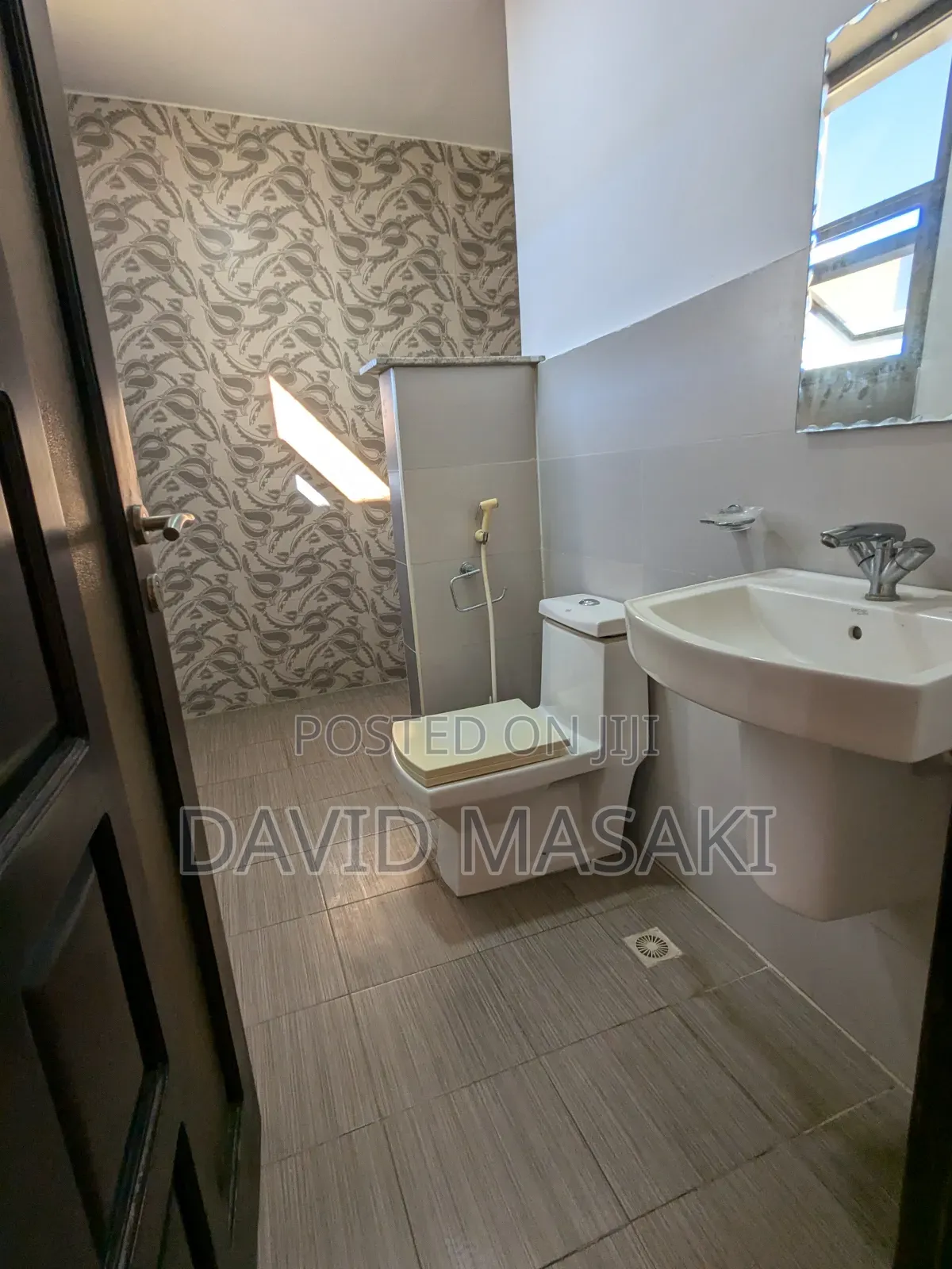 Furnished 5bdrm Villa in Villas, Masaki for rent in Masaki