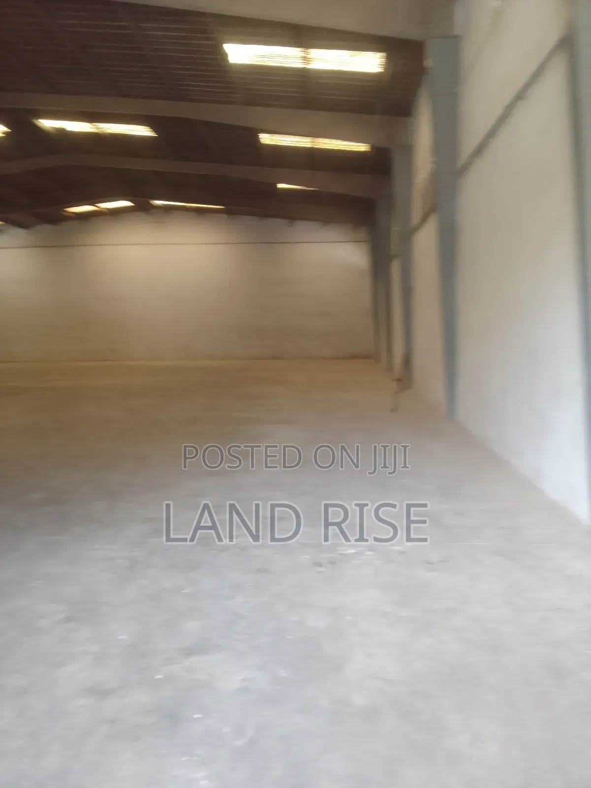 1000 SQM in Tazara in Vingunguti