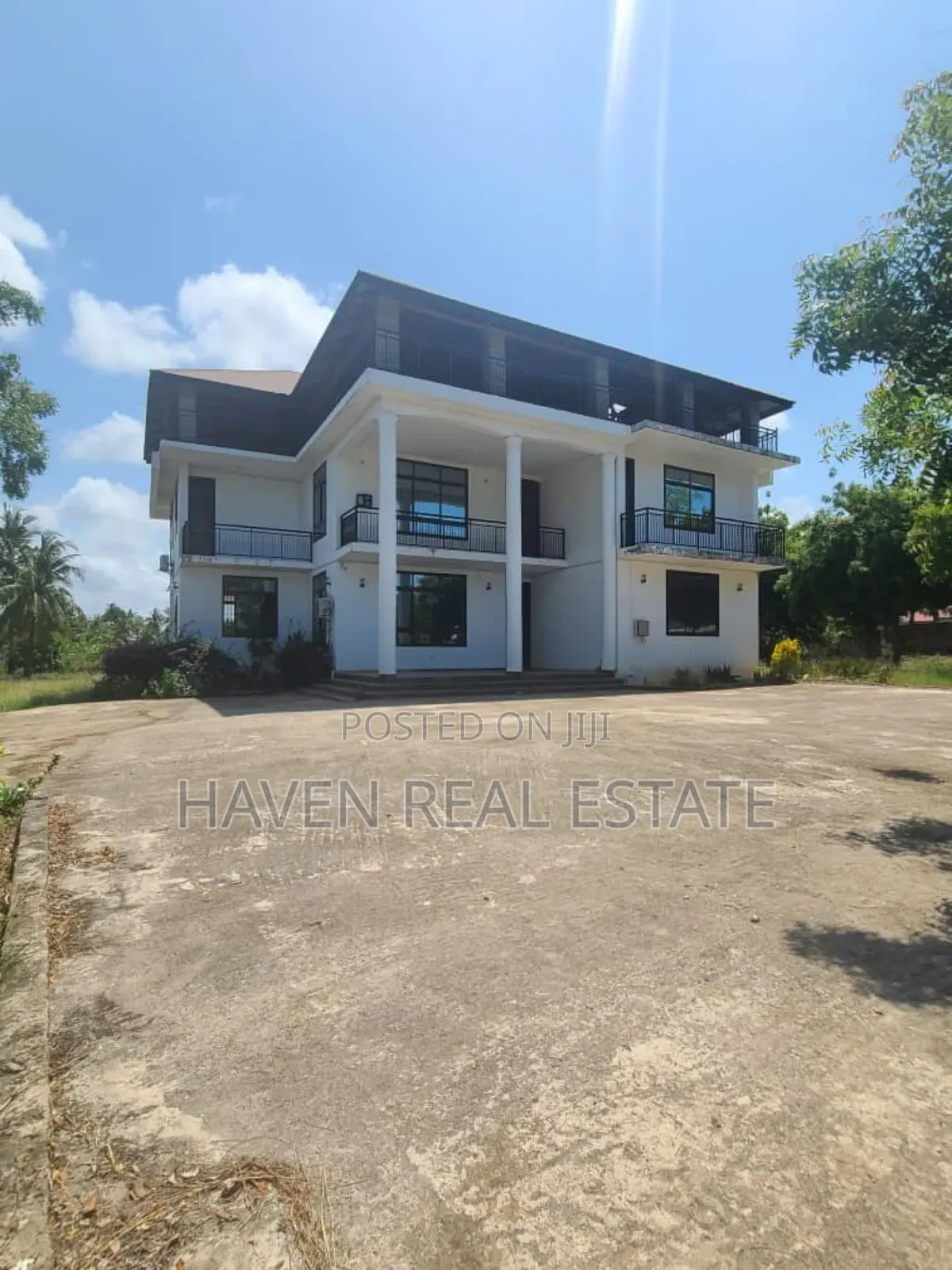 5bdrm House in Kigamboni for sale in Kigamboni