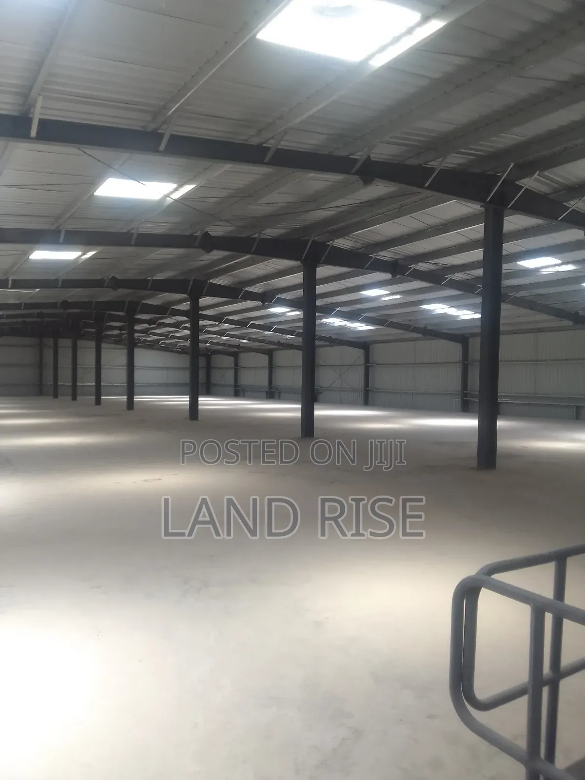 2000 SQM Warehouse in Tegeta in Tabata