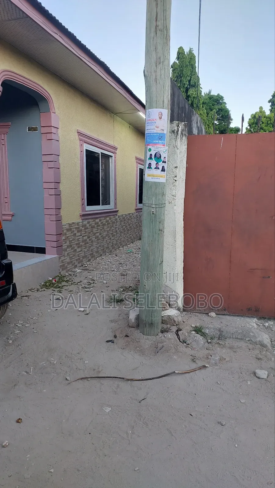 4bdrm Bungalow in Mawasiliano Stand, Sinza for sale in Sinza