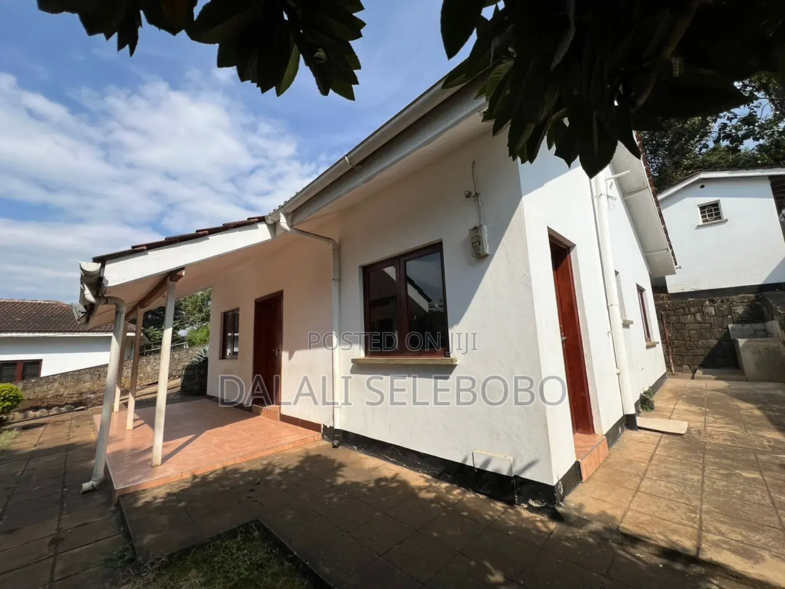 15bdrm Bungalow in Arusha, Central Business Area for sale in Central Business Area