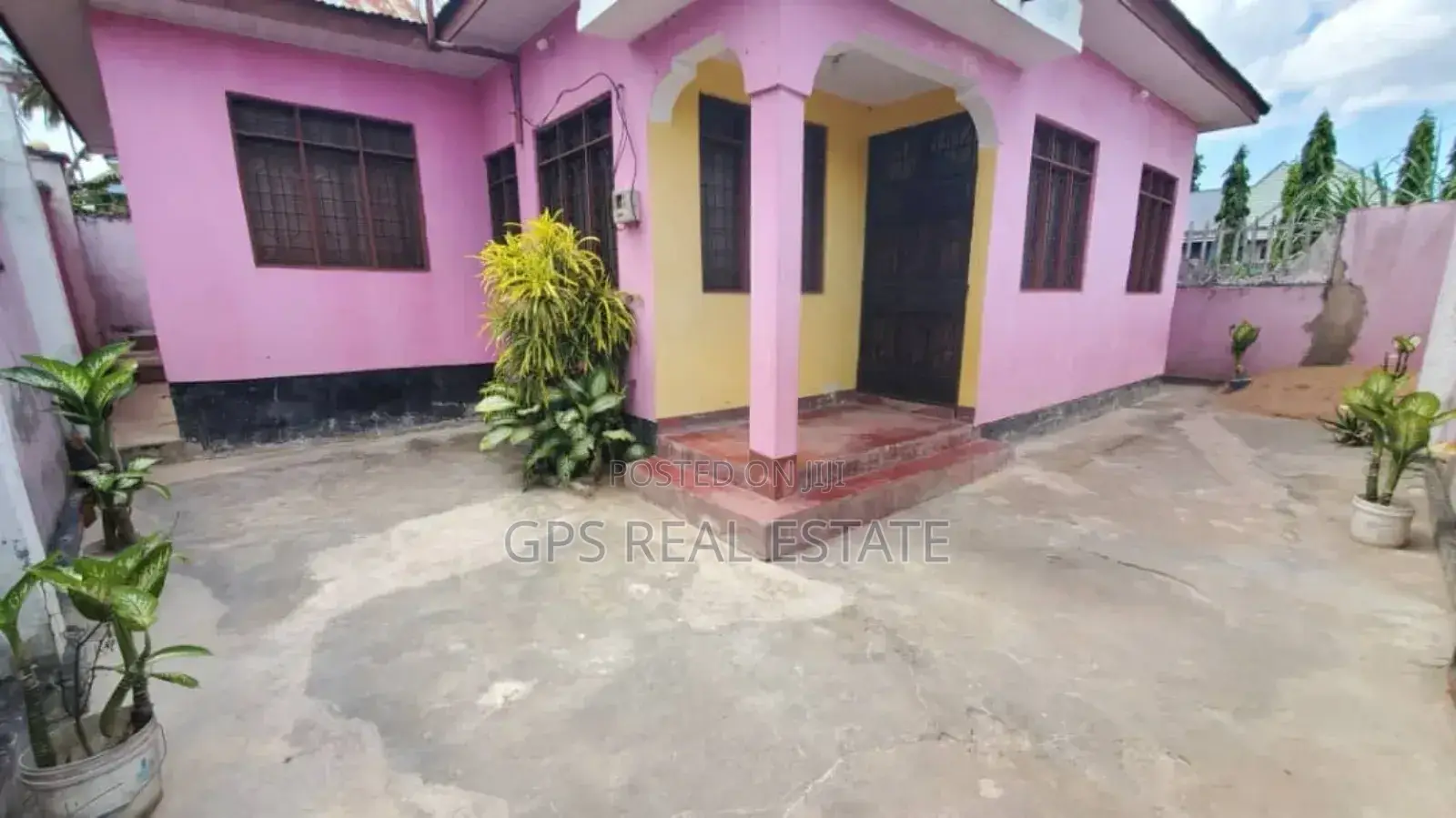 3bdrm House in Chamazi, Temeke for sale in Temeke