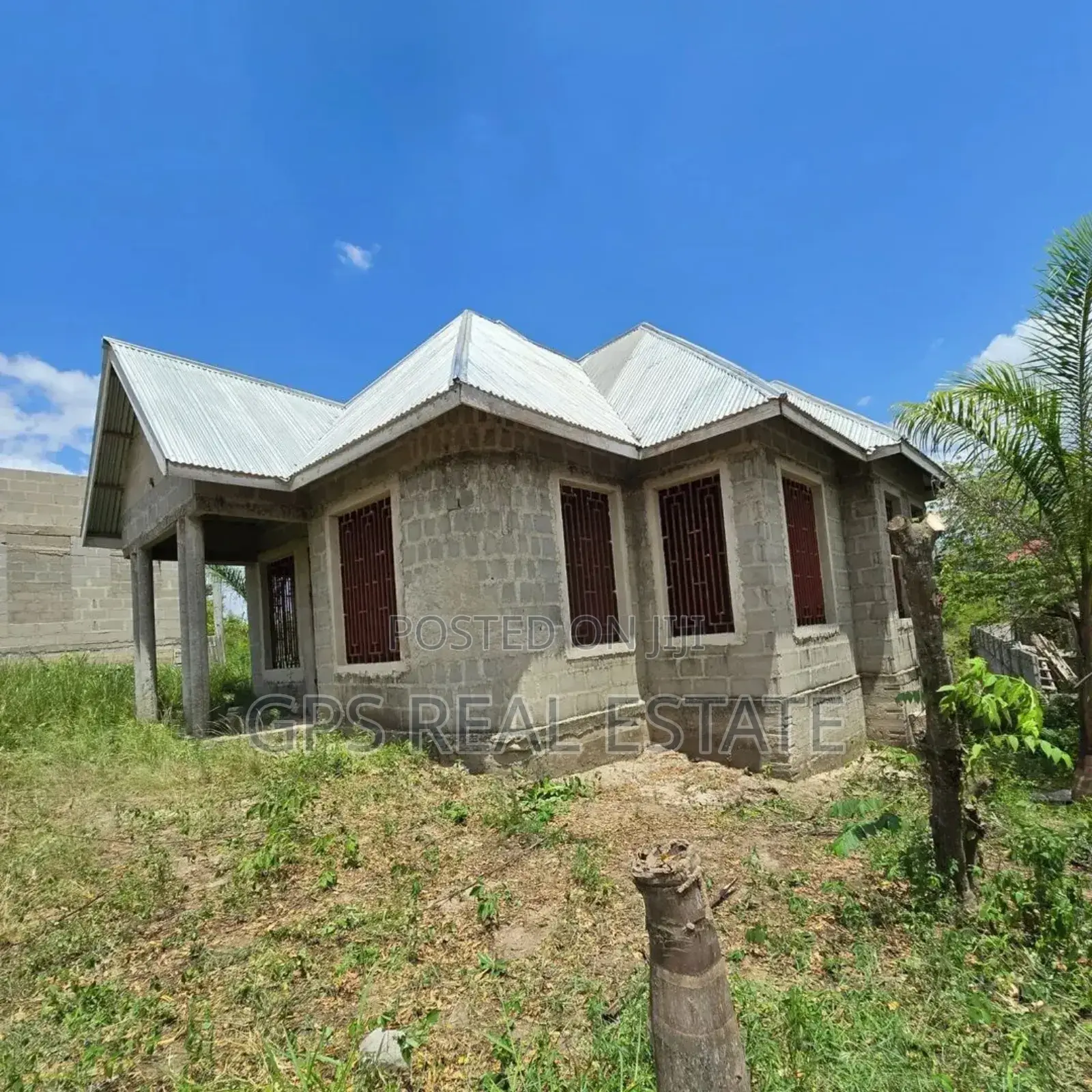 3bdrm House in Kifuru, Kinondoni for sale in Kinondoni