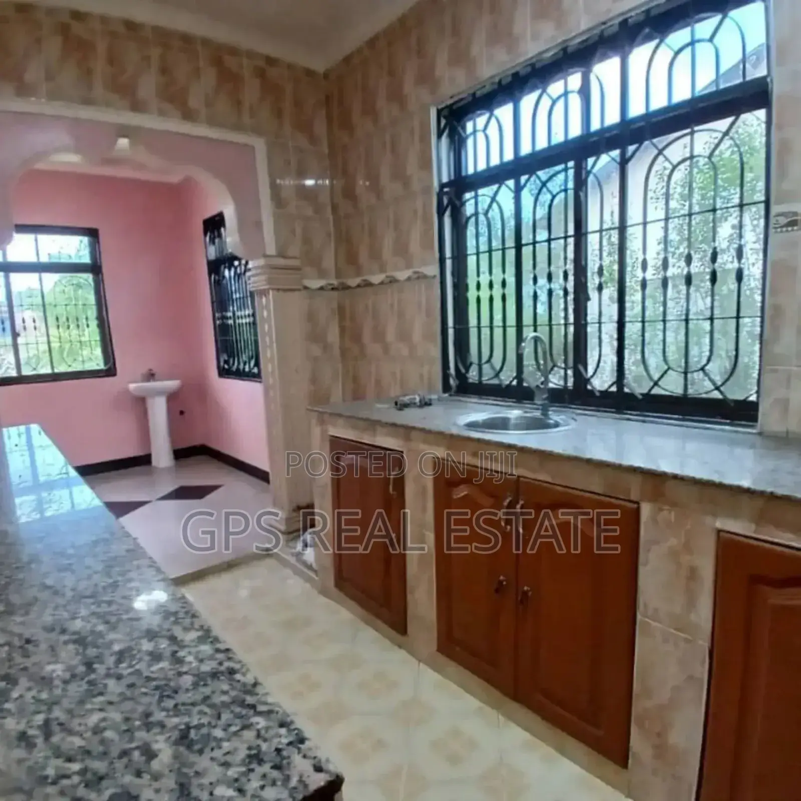 3bdrm House in Mbezi Kwa Msuguri, Kinondoni for sale in Kinondoni