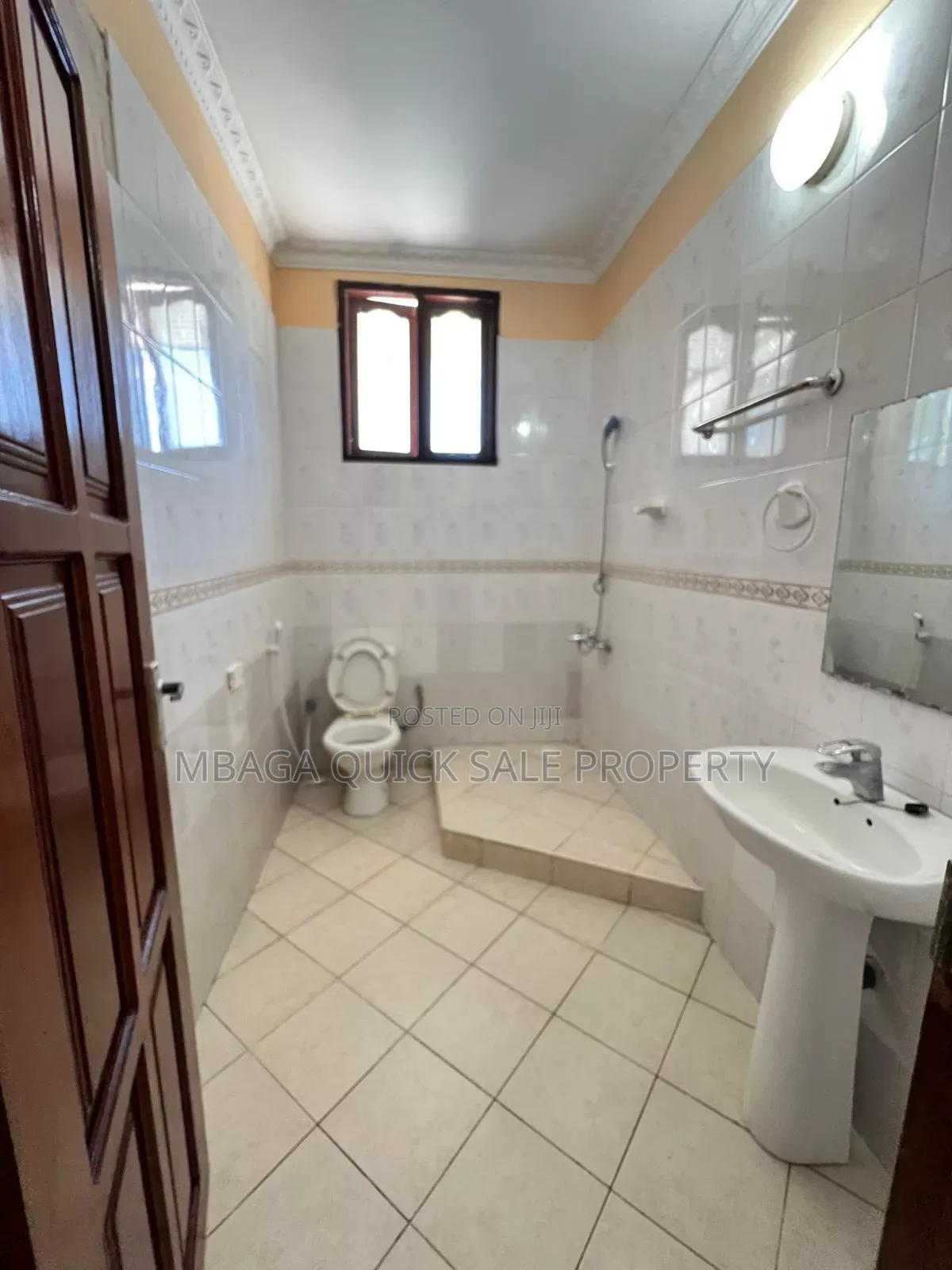 4bdrm House in Kunduchi Beach for sale in Kunduchi