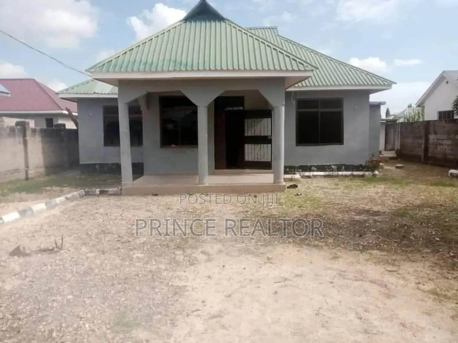 3bdrm House in Boko Msikitini, Kinondoni for sale in Kinondoni