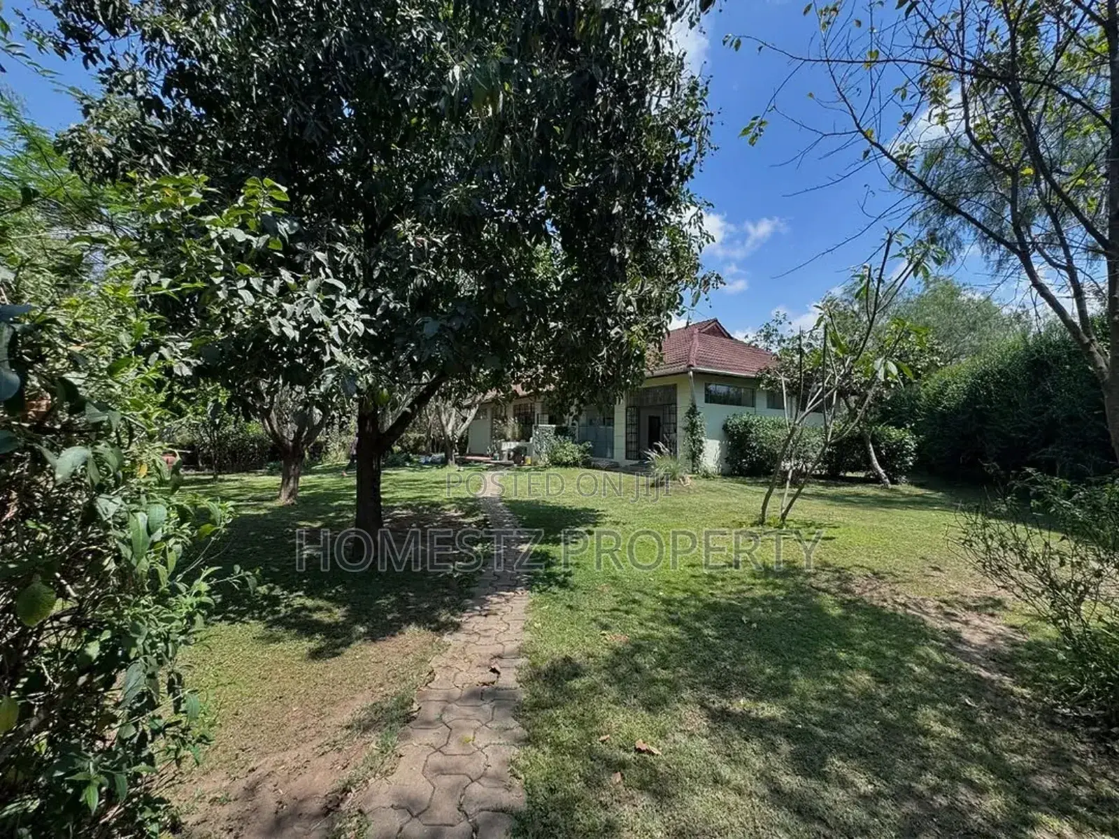 5bdrm Mansion in Ngaramtoni Ya Chini, Arusha for sale in Arusha