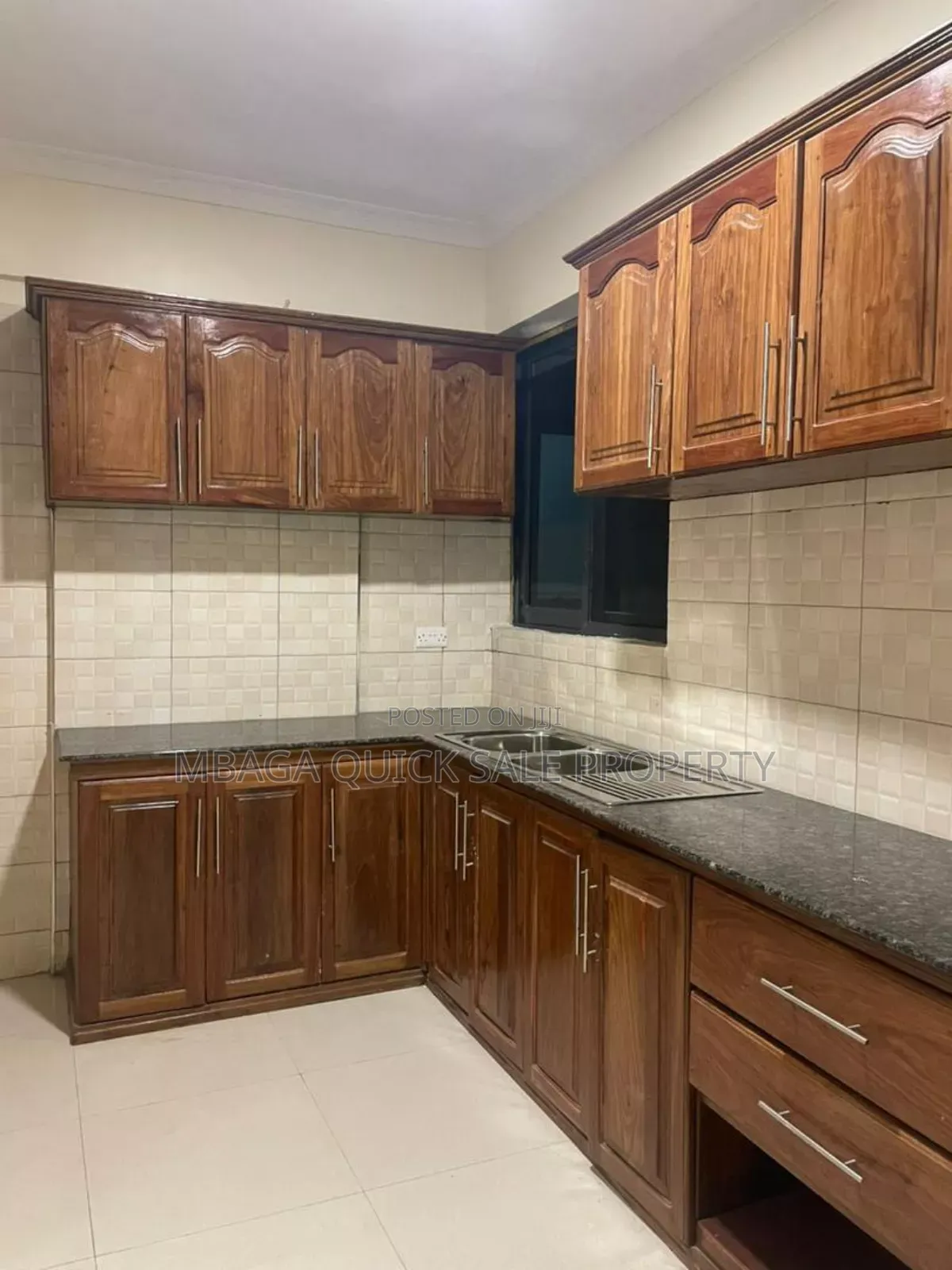 4bdrm Apartment in Upanga for sale in Upanga East