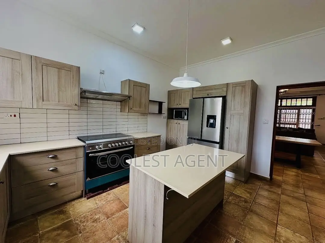 Furnished 4bdrm Villa in Oysterbay, Kinondoni for rent in Kinondoni