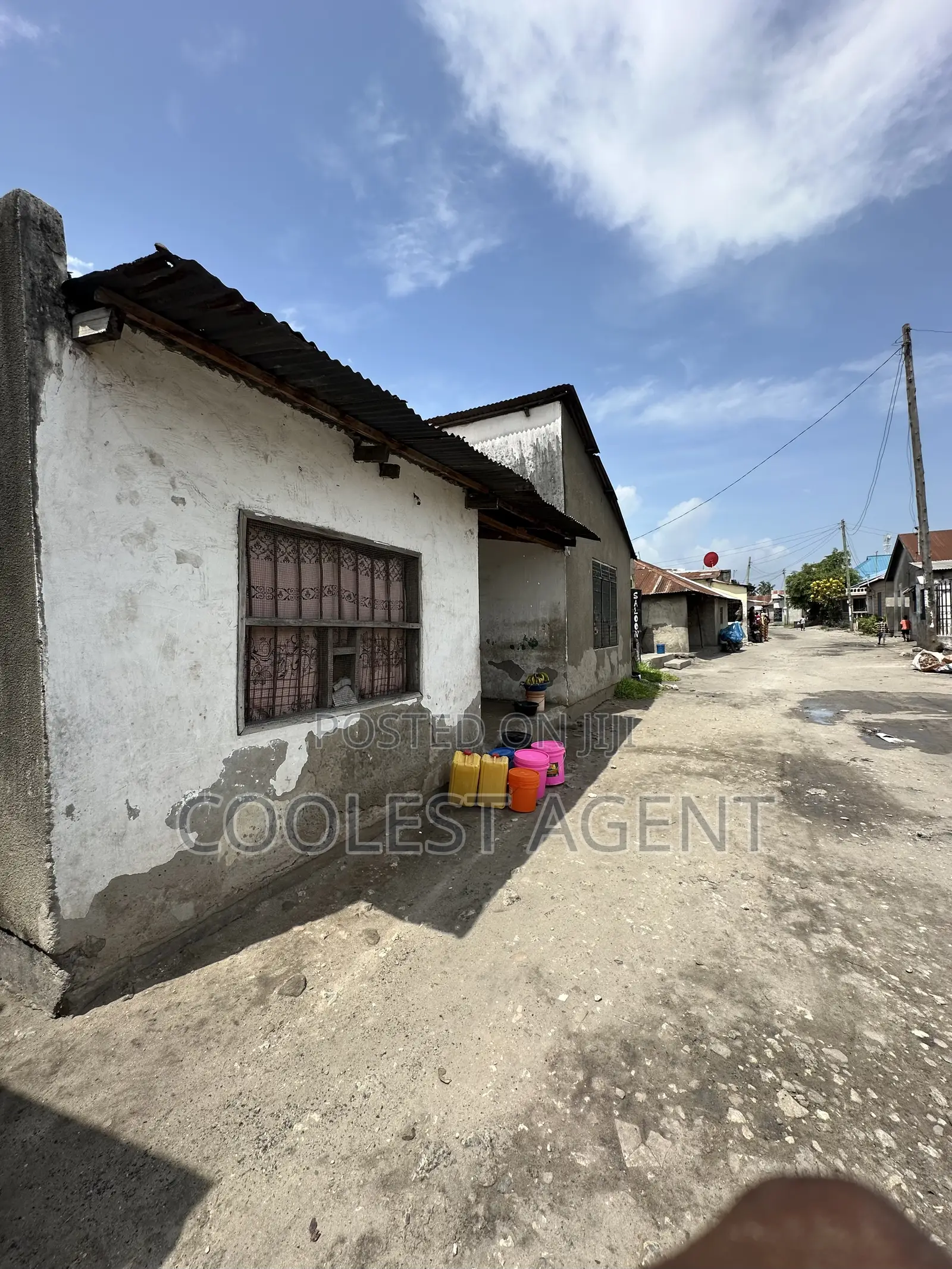 13bdrm House in Mabibo, Kinondoni for sale in Kinondoni