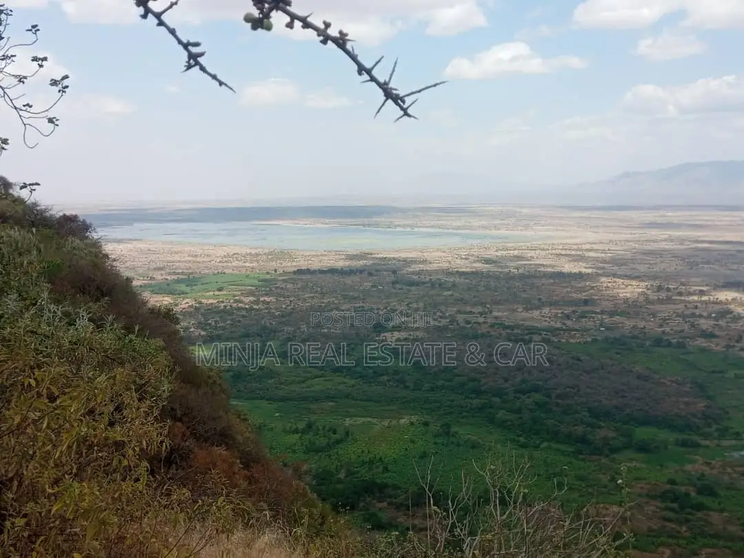 30 Acres for Sale With Lake Manyara View in Arri