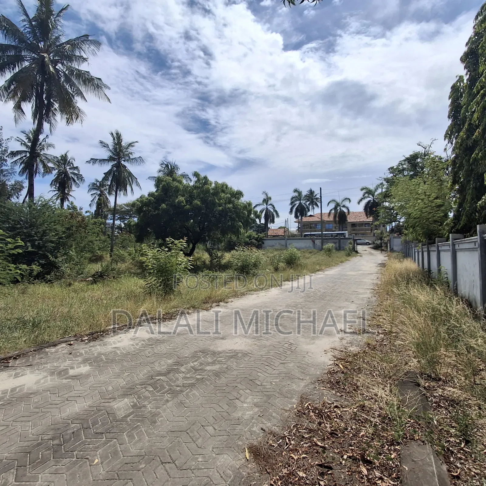 Plot for Sale Msasani Beach! in Msasani