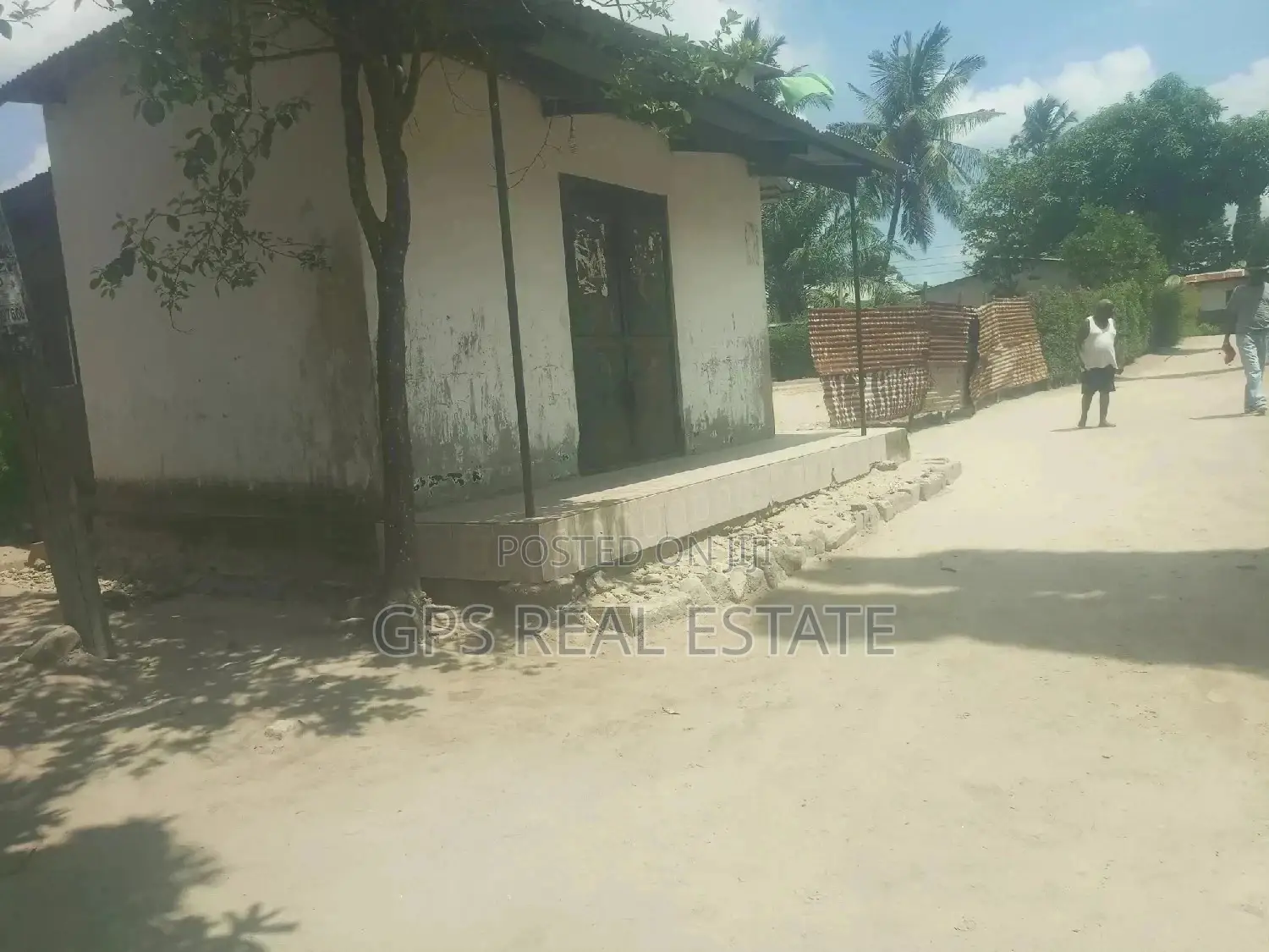 Kiwanja Kinauzwa in Ilala