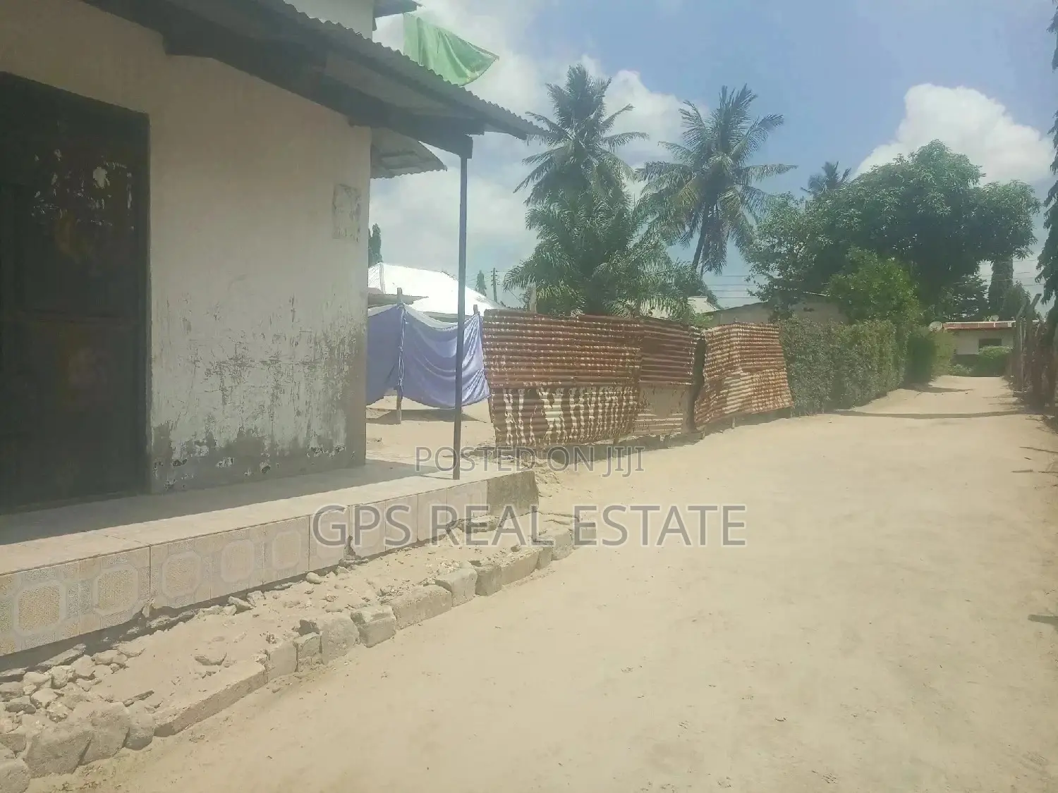 Kiwanja Kinauzwa in Ilala