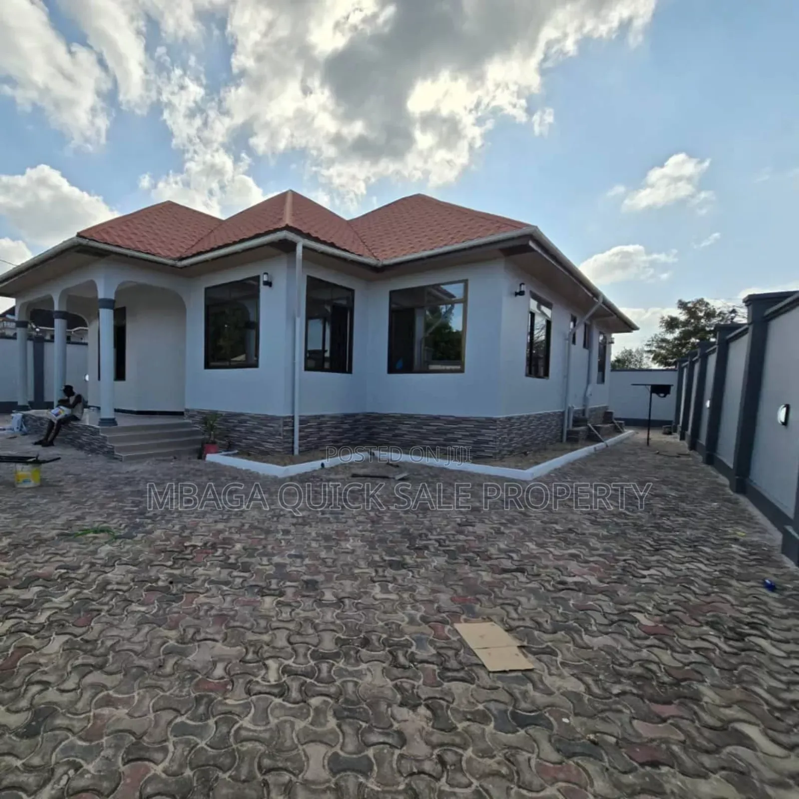 5 Bedroom House for Sale at Goba Njia Panda TSH 222,000,000 in Goba