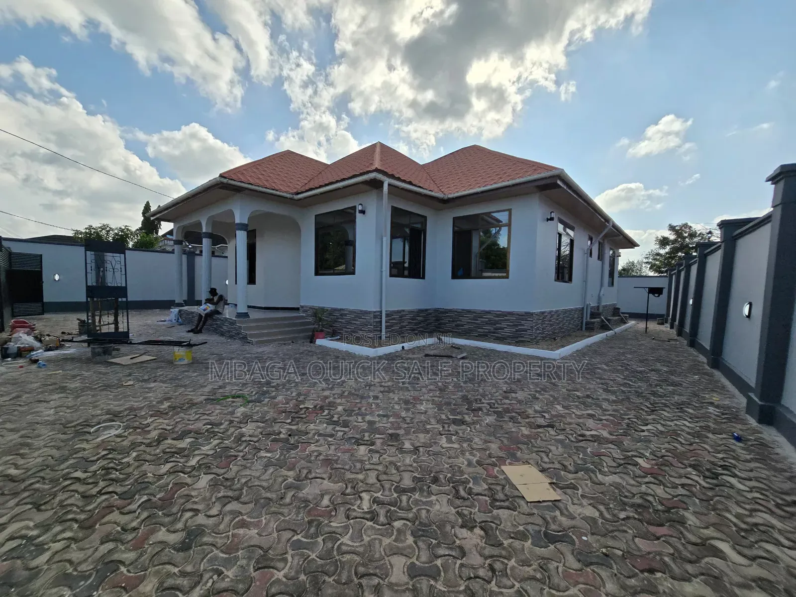 5 Bedroom House for Sale at Goba Njia Panda TSH 222,000,000 in Goba