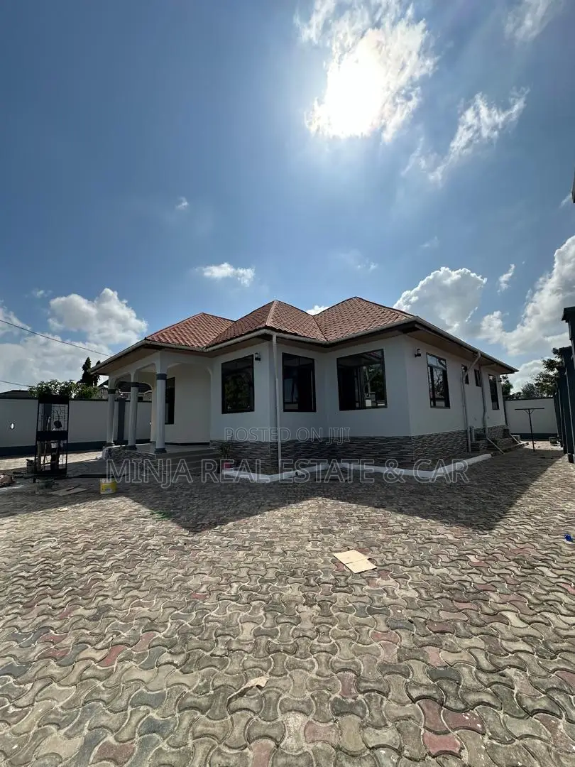 4bdrm House in Goba for sale in Goba