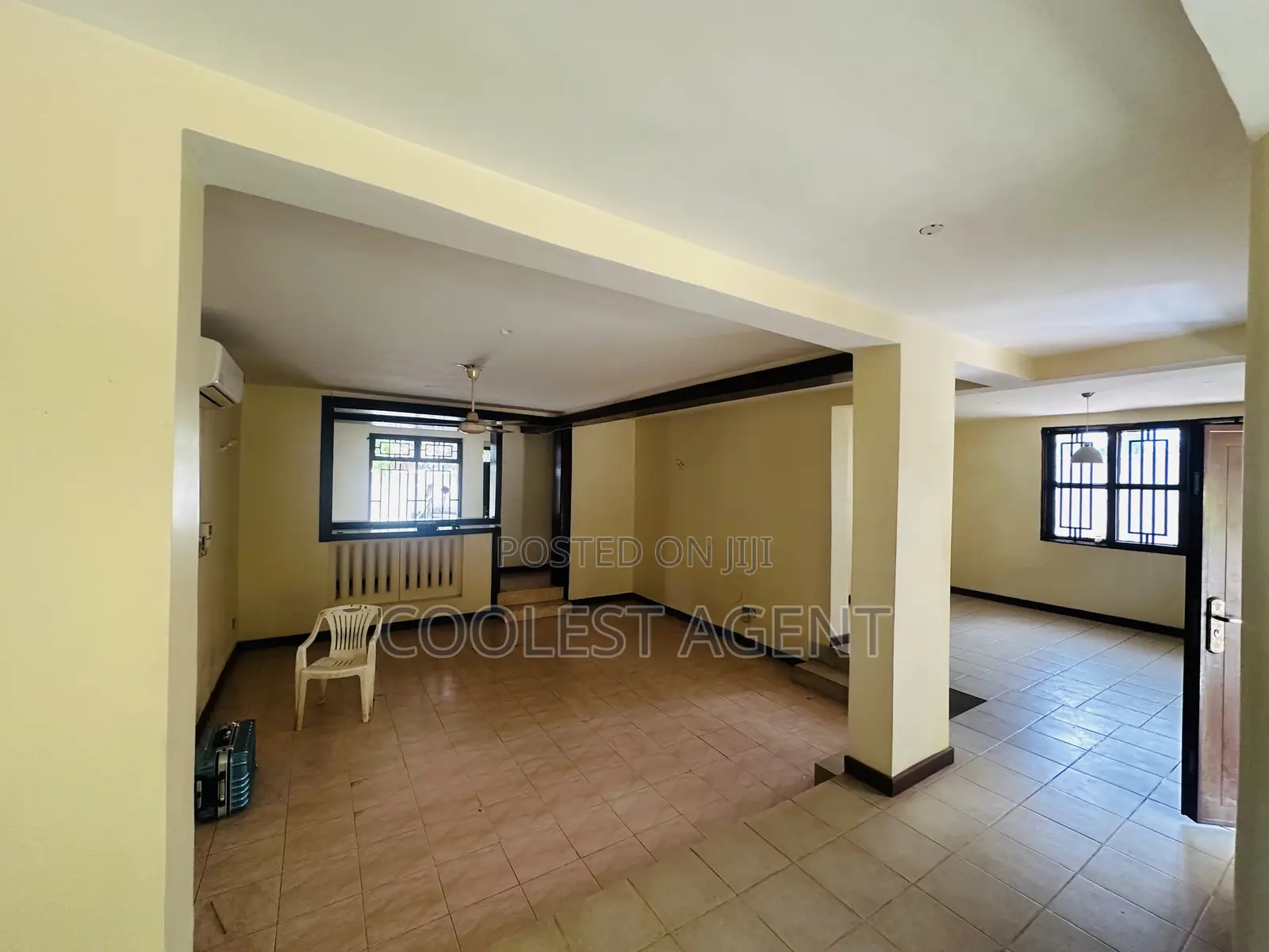 5bdrm Duplex in Mbezibeach, Kinondoni for rent in Kinondoni