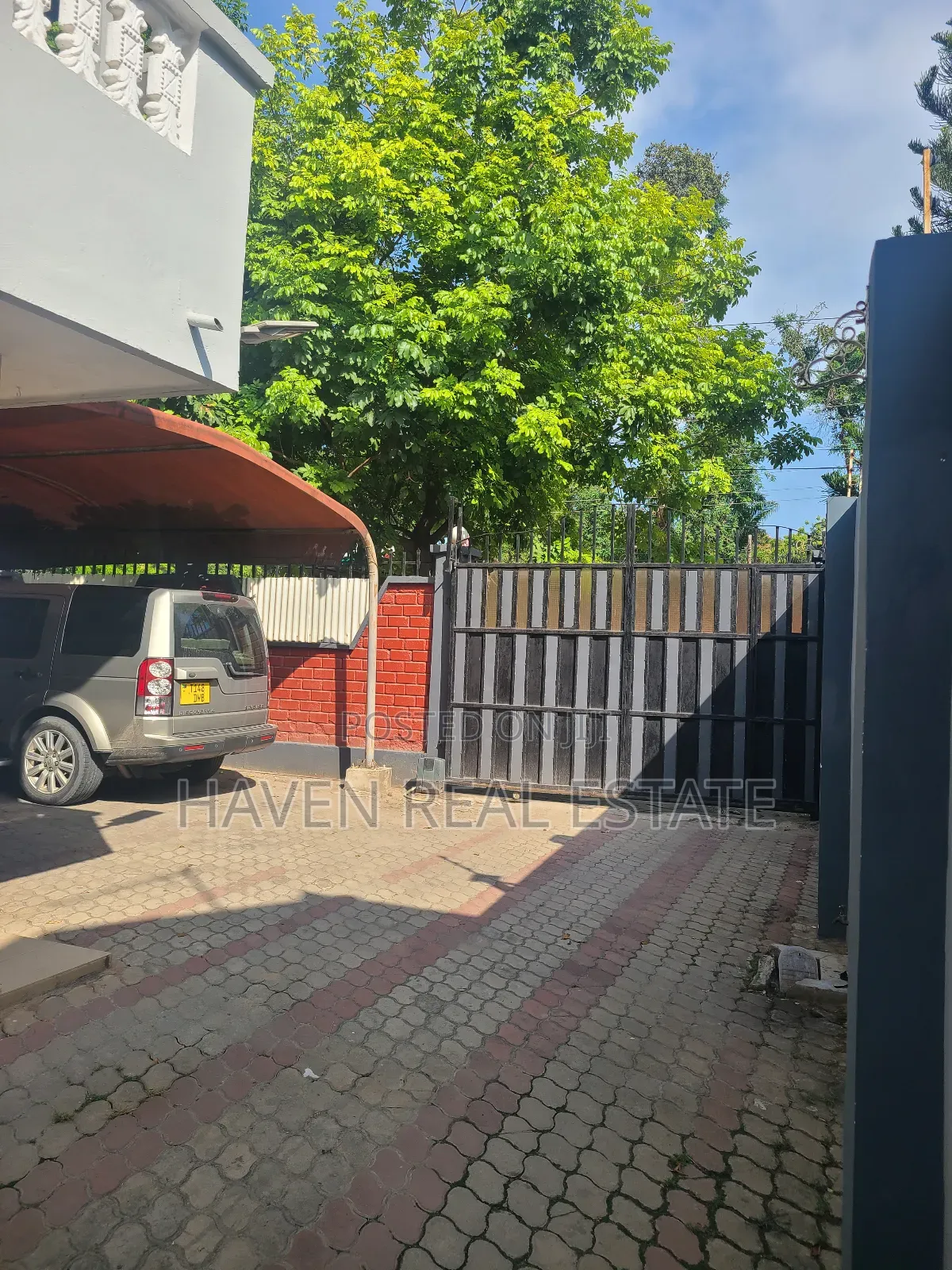 11bdrm House in Ada Estate for sale in Ada Estate