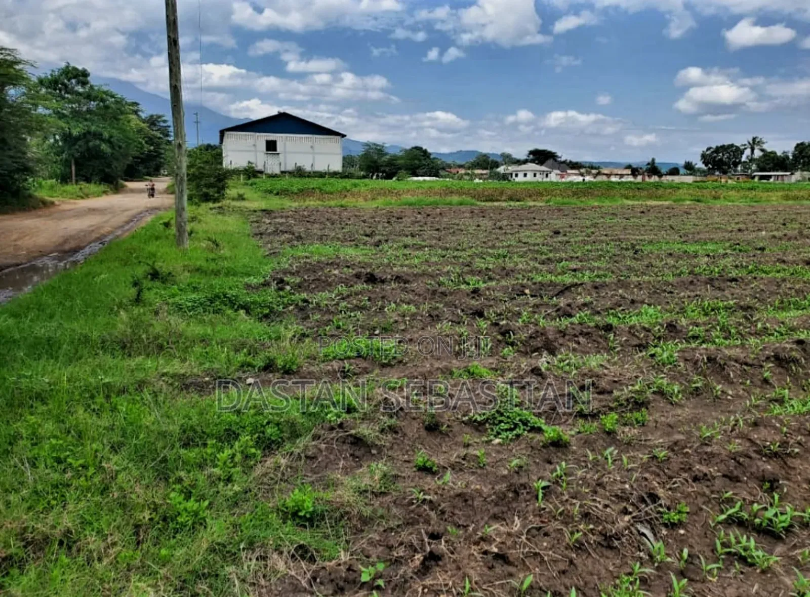 Mradi Viwanja East Africa Road Vimepimwa in Arusha