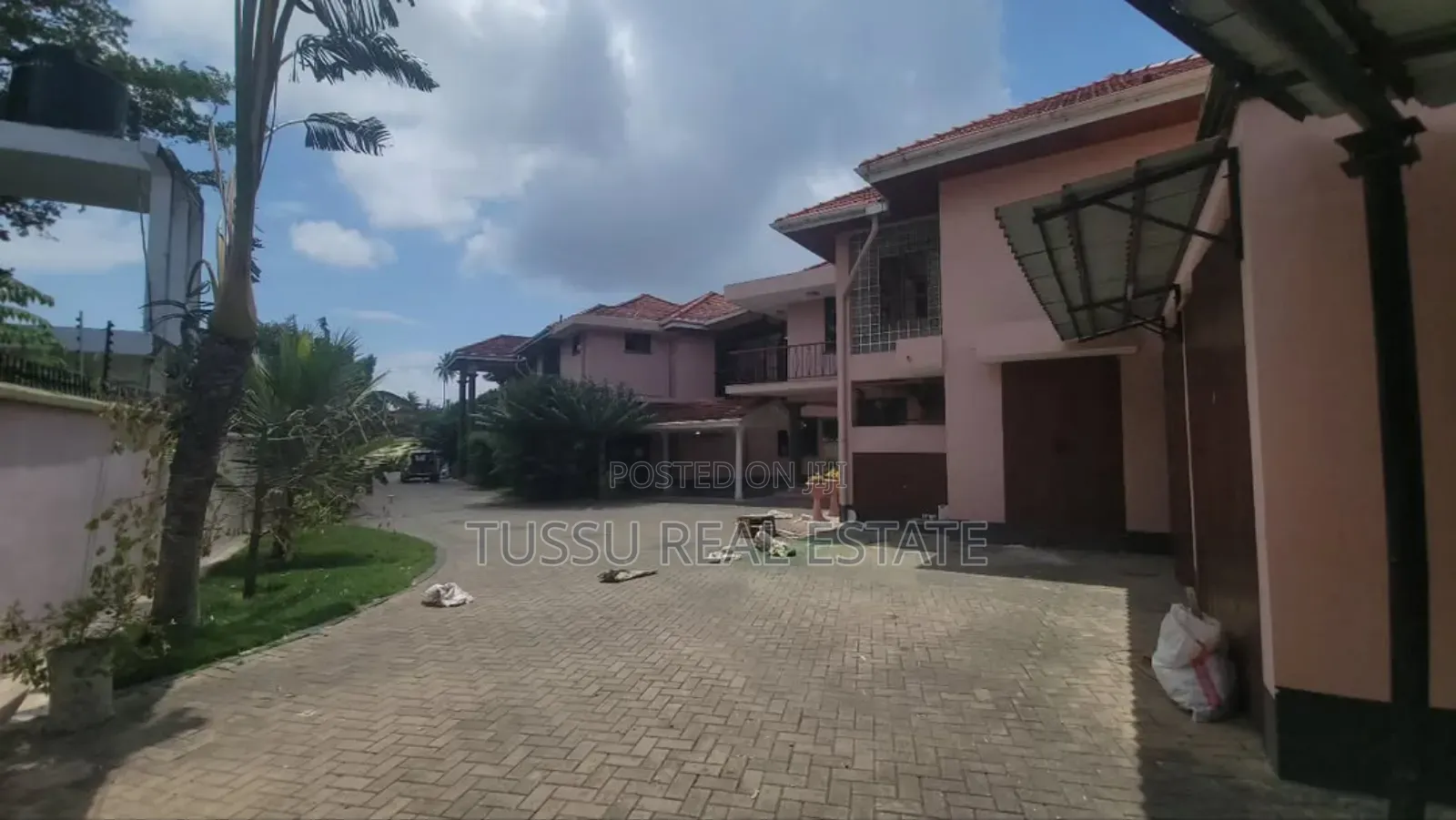 7bdrm House in Migombani Street, Mikocheni for sale in Mikocheni