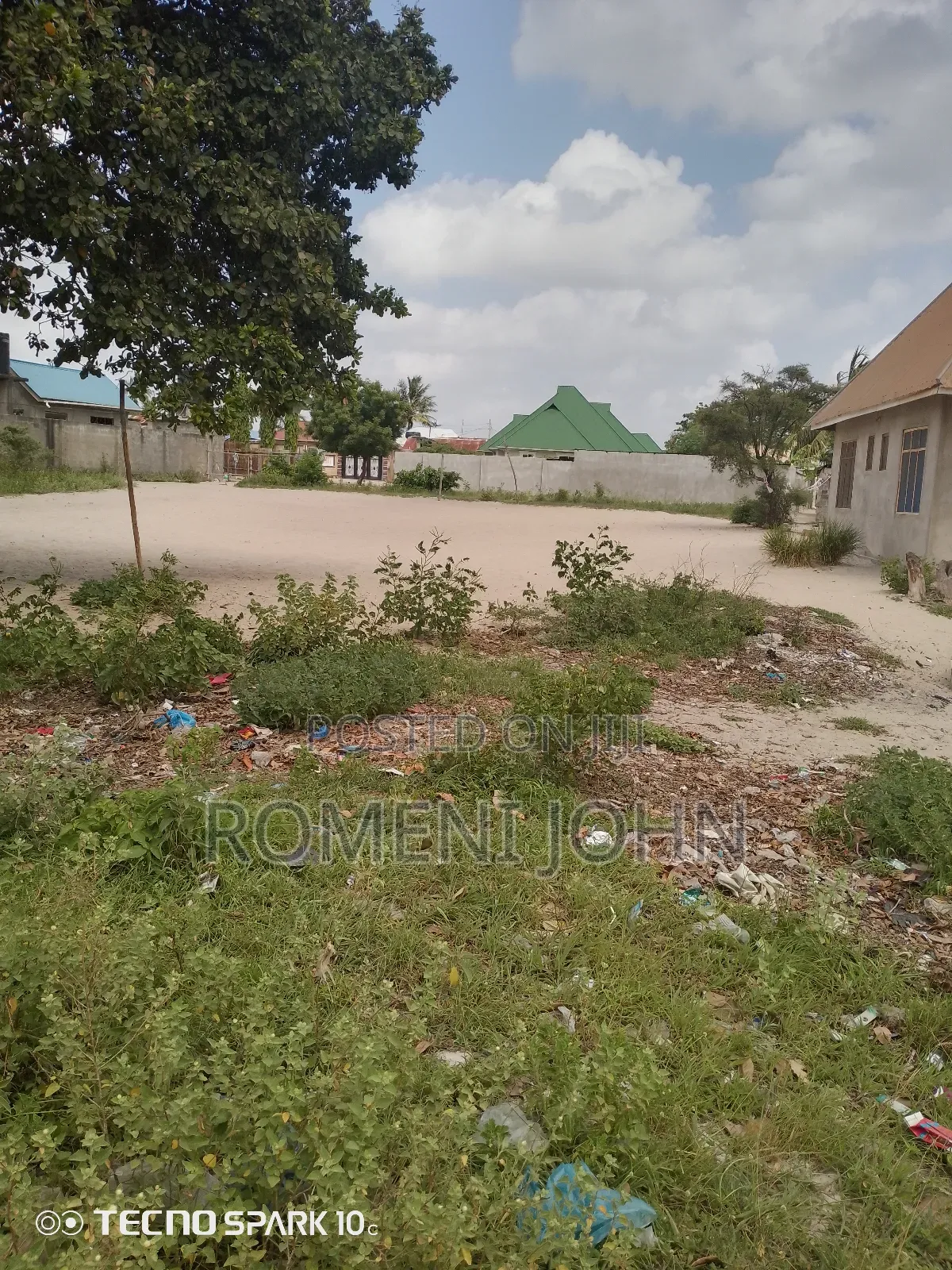 Eneo La Kibiashara Linauzwa Milioni 90 Ukonga Mkolemba. in Ilala