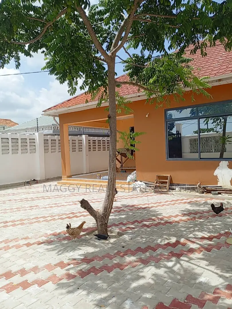 2bdrm House in Mbweni Teta for rent in Mbweni