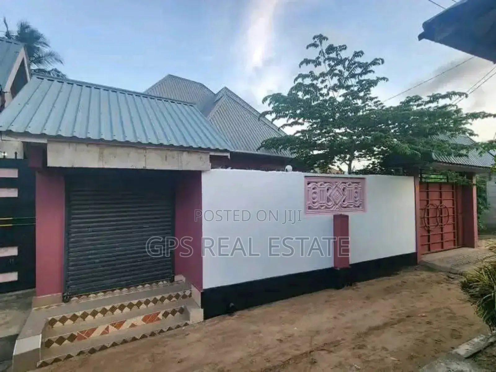 3bdrm House in Kisemvule, Ilala for sale in Ilala