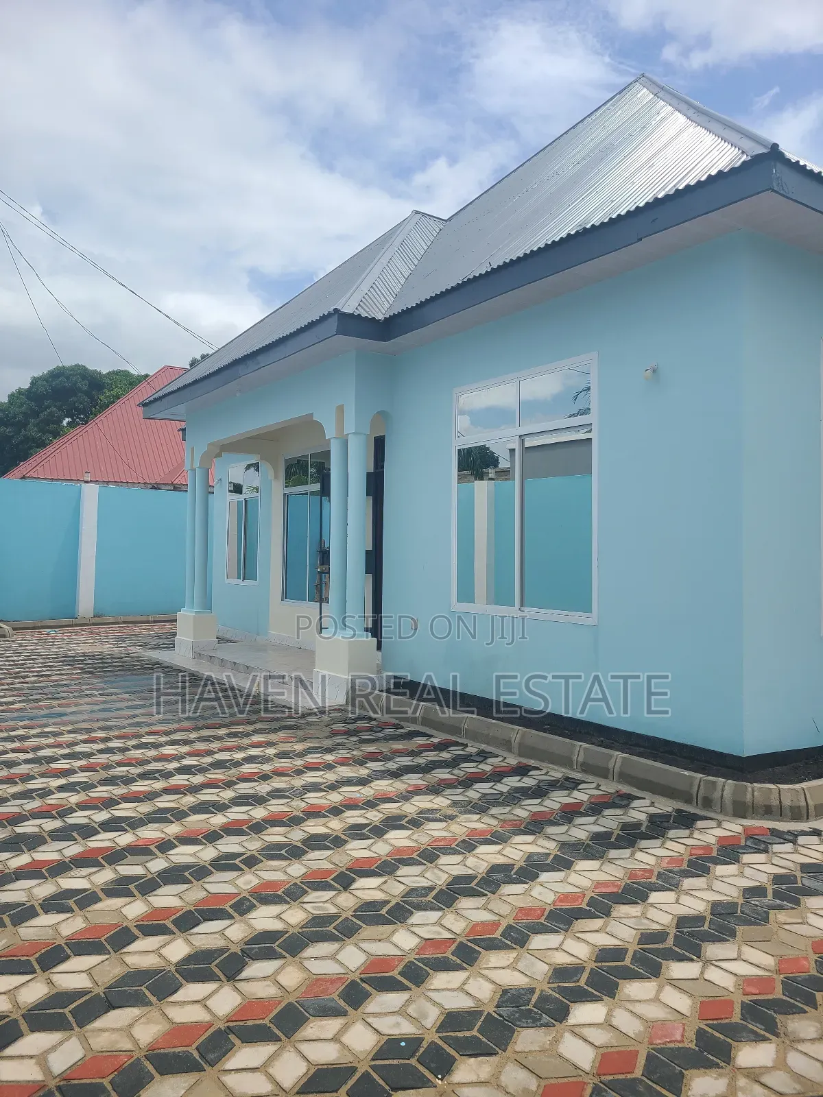 5bdrm House in Kigamboni for sale in Kigamboni