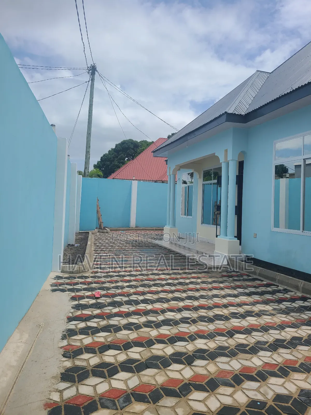 5bdrm House in Kigamboni for sale in Kigamboni