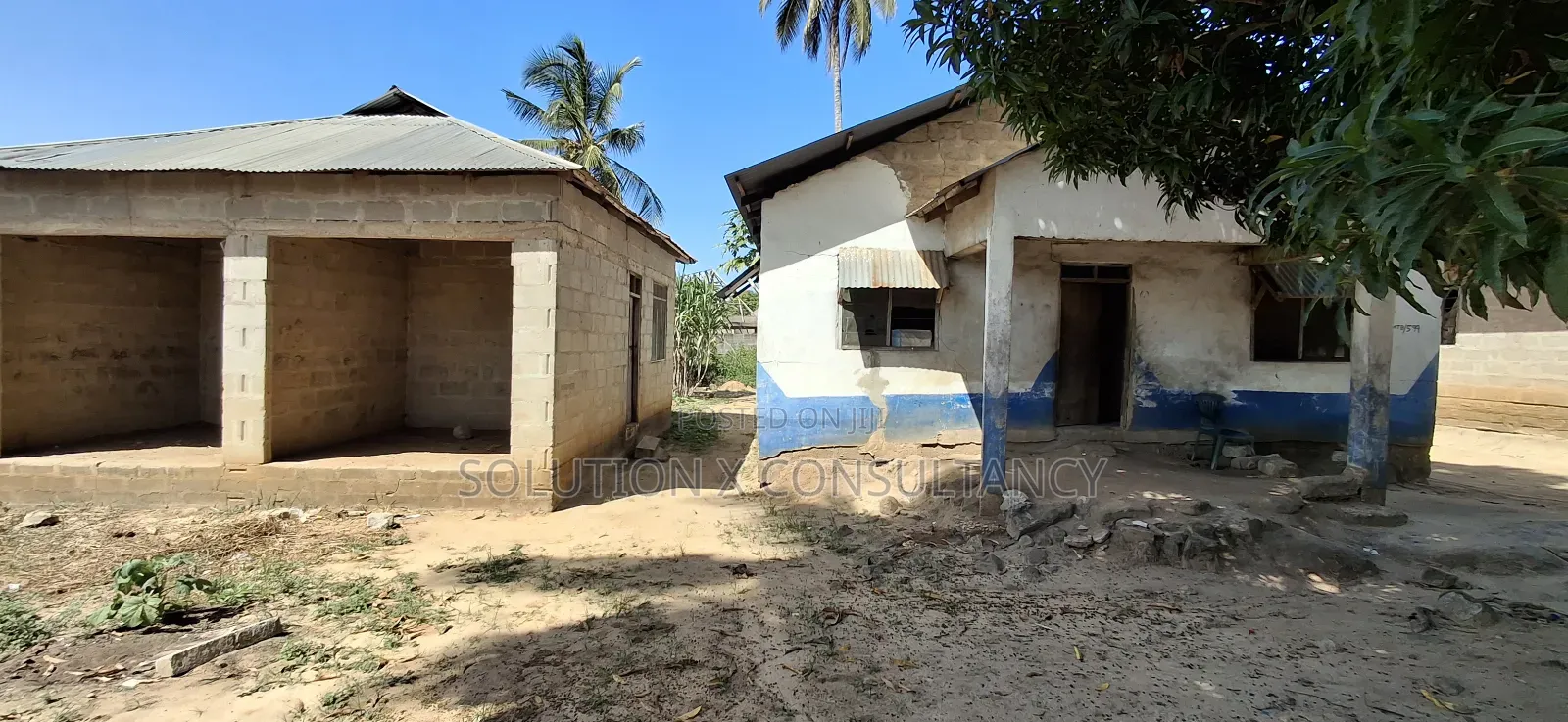 Eneo Linauzwa Kerege Manofu Barabarani in Bagamoyo